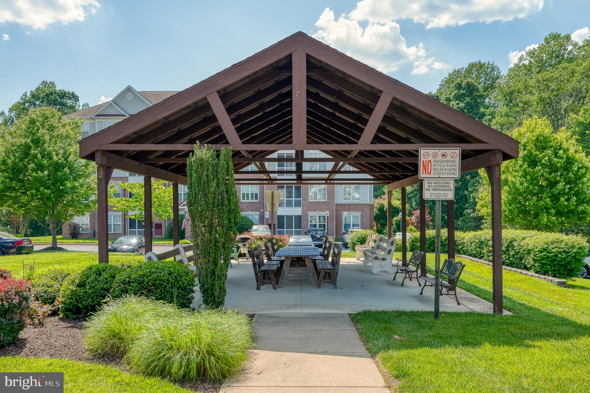 EMERALD HILLS - Residential