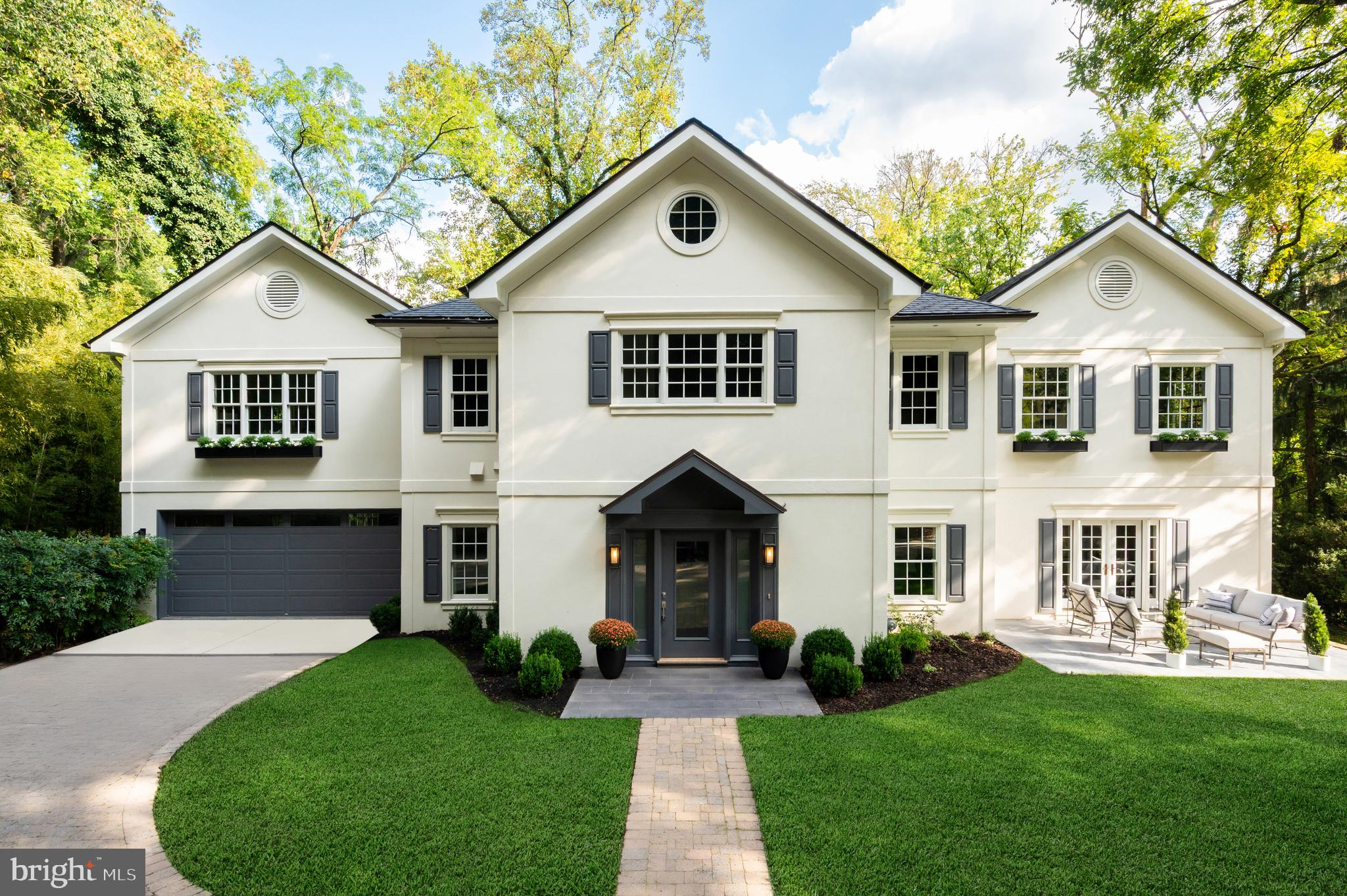 2913 UNIVERSITY TERRACE NW