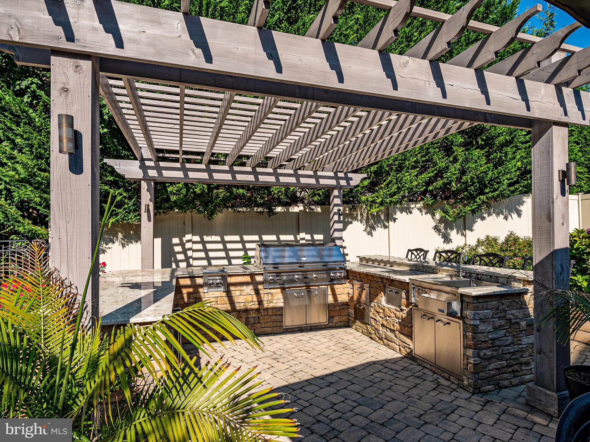 GREENSPRING AT COMPASS POINTE - Residential