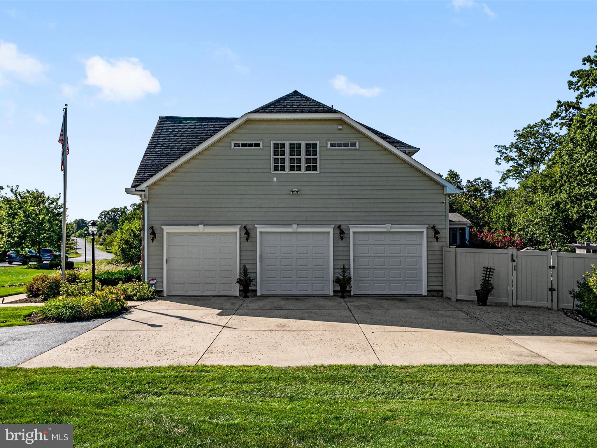 GREENSPRING AT COMPASS POINTE - Residential