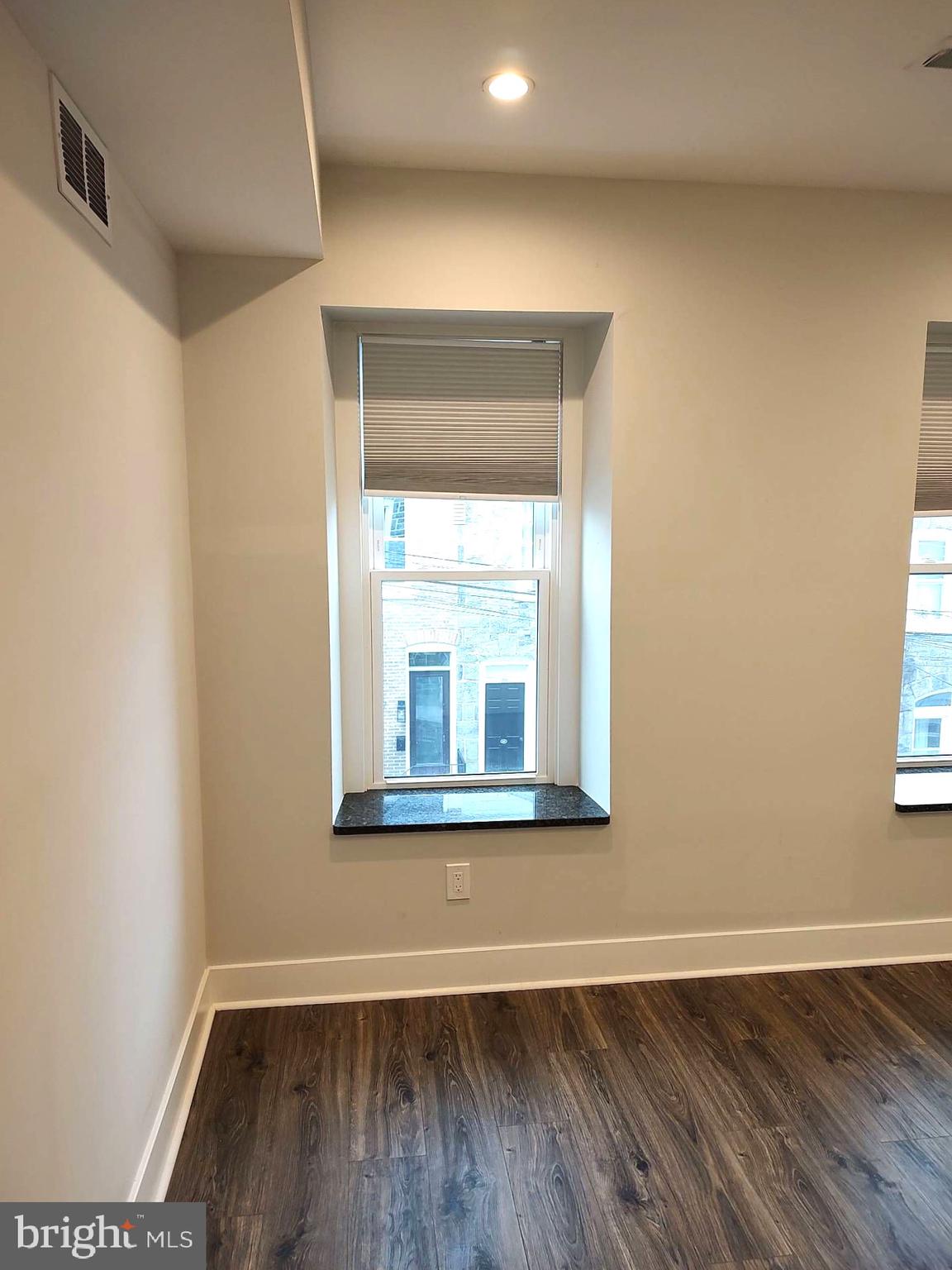 ROXBOROUGH - Residential Lease