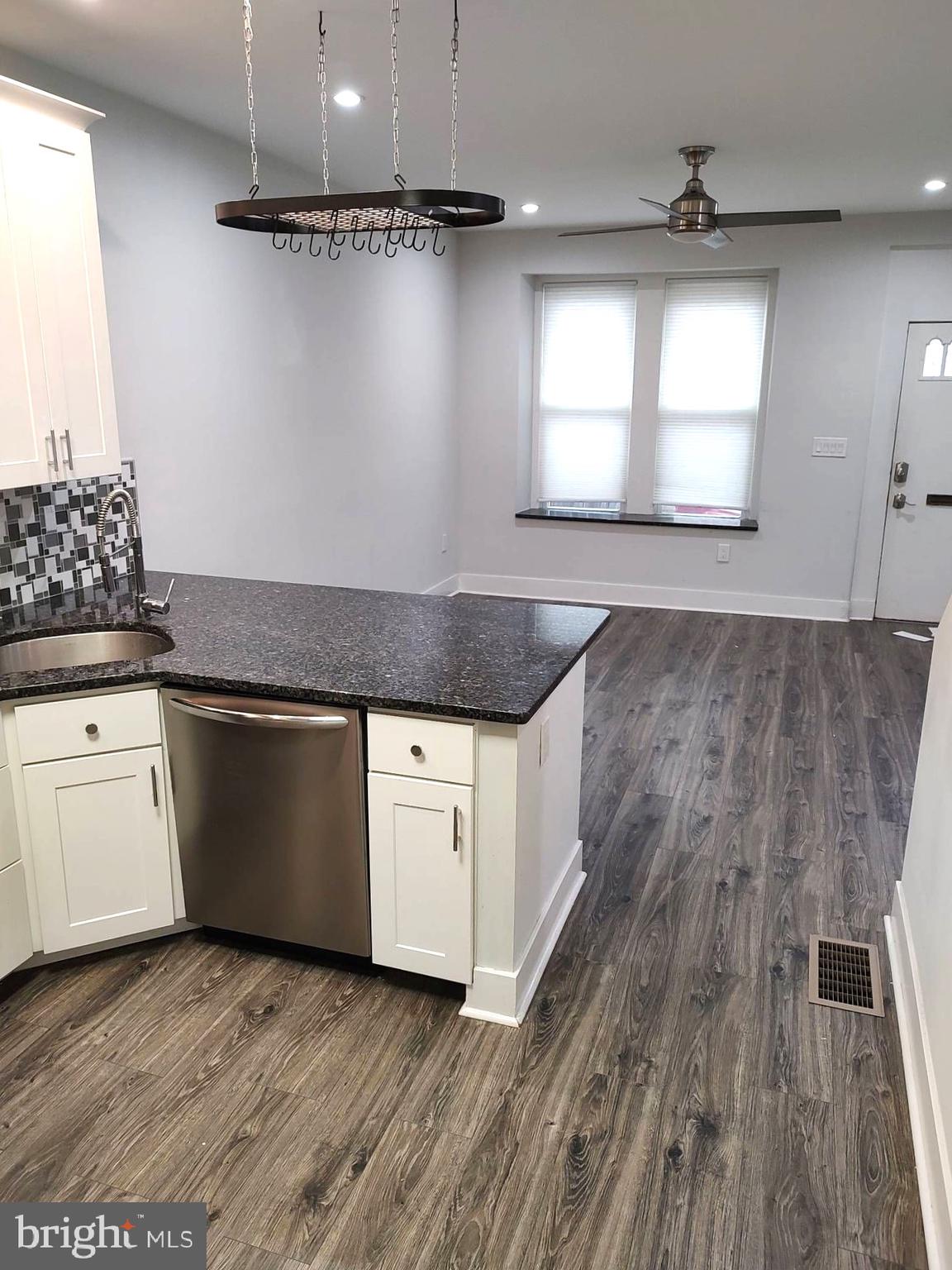 ROXBOROUGH - Residential Lease