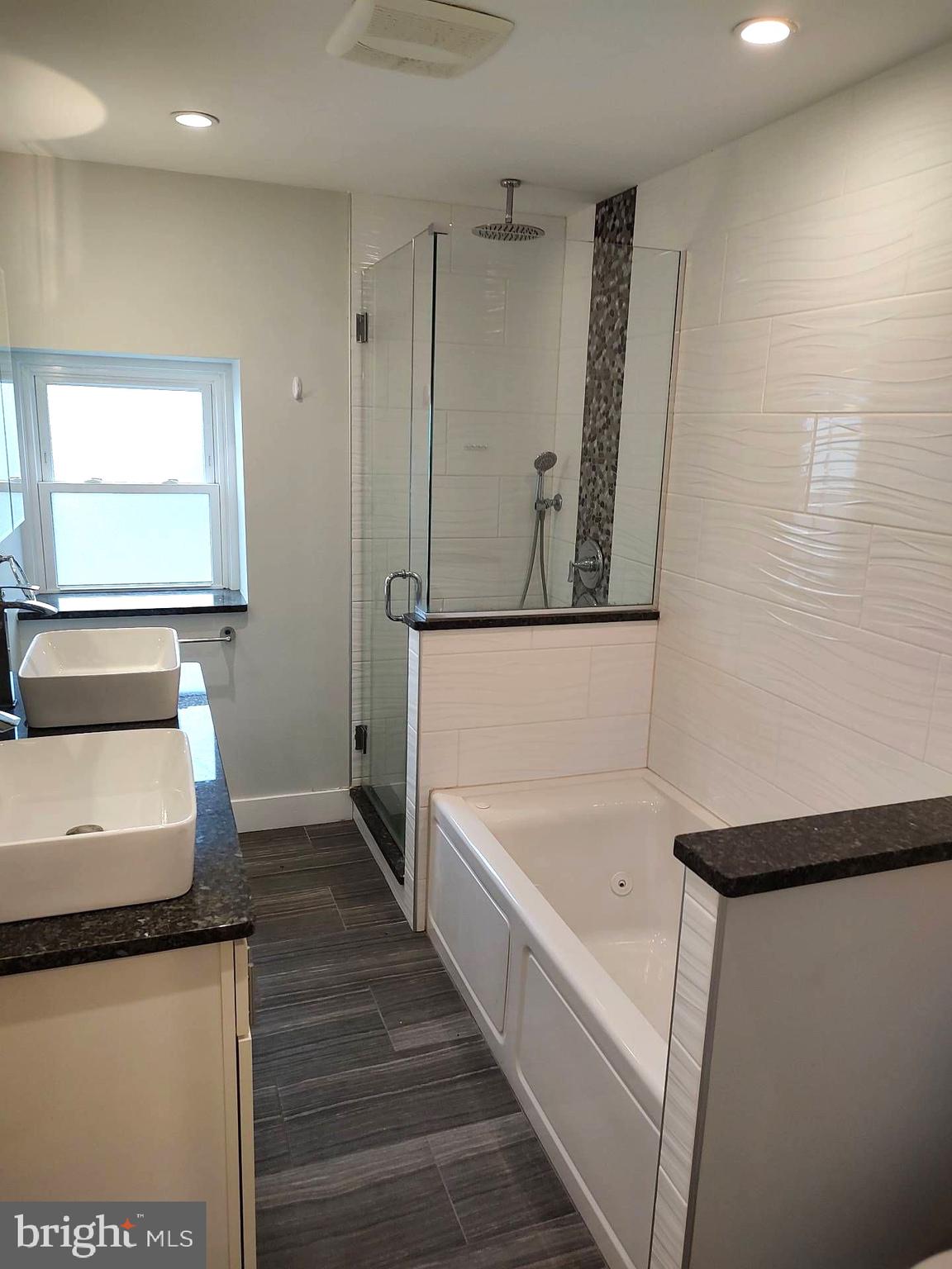 ROXBOROUGH - Residential Lease