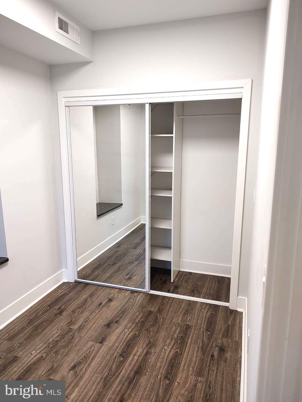 ROXBOROUGH - Residential Lease