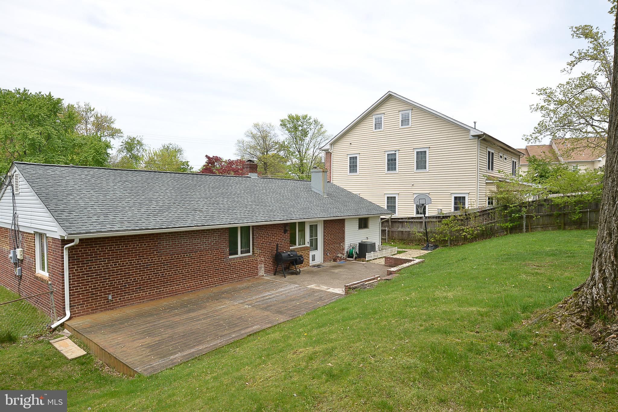 NORTH SPRINGFIELD - Residential