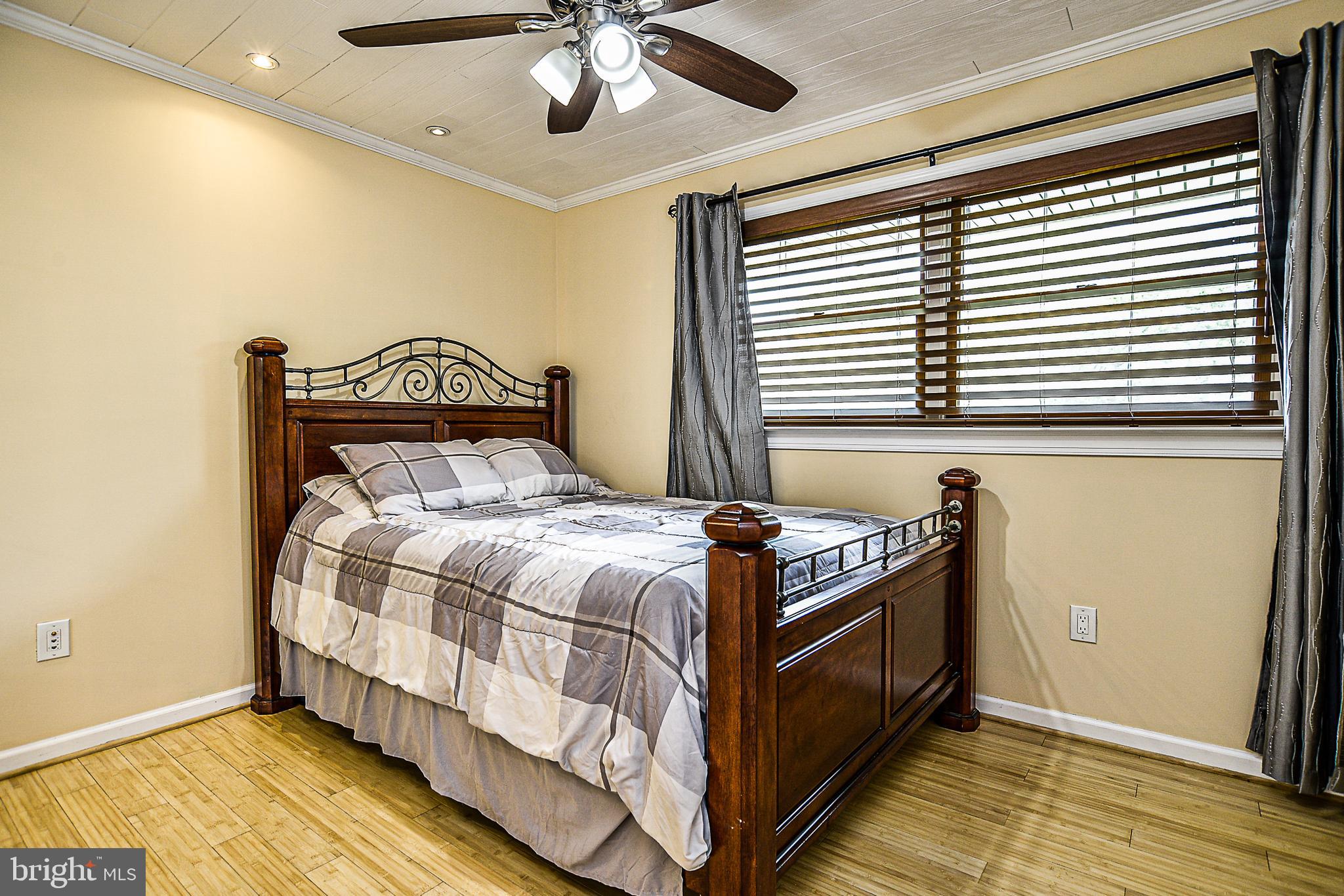 NORTH SPRINGFIELD - Residential