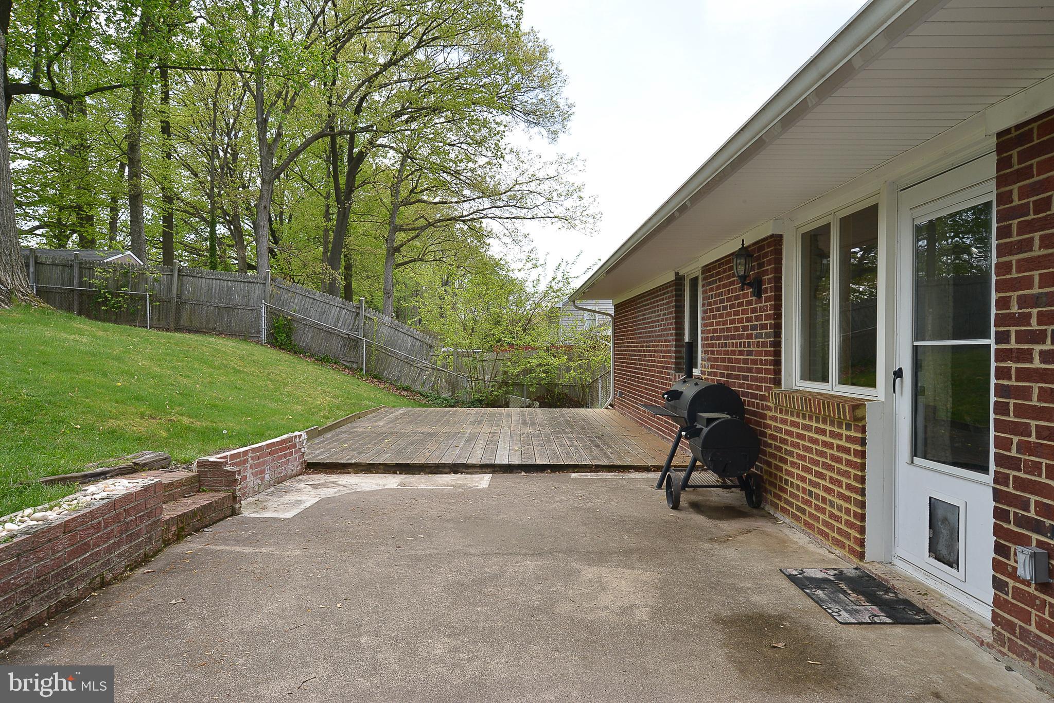 NORTH SPRINGFIELD - Residential