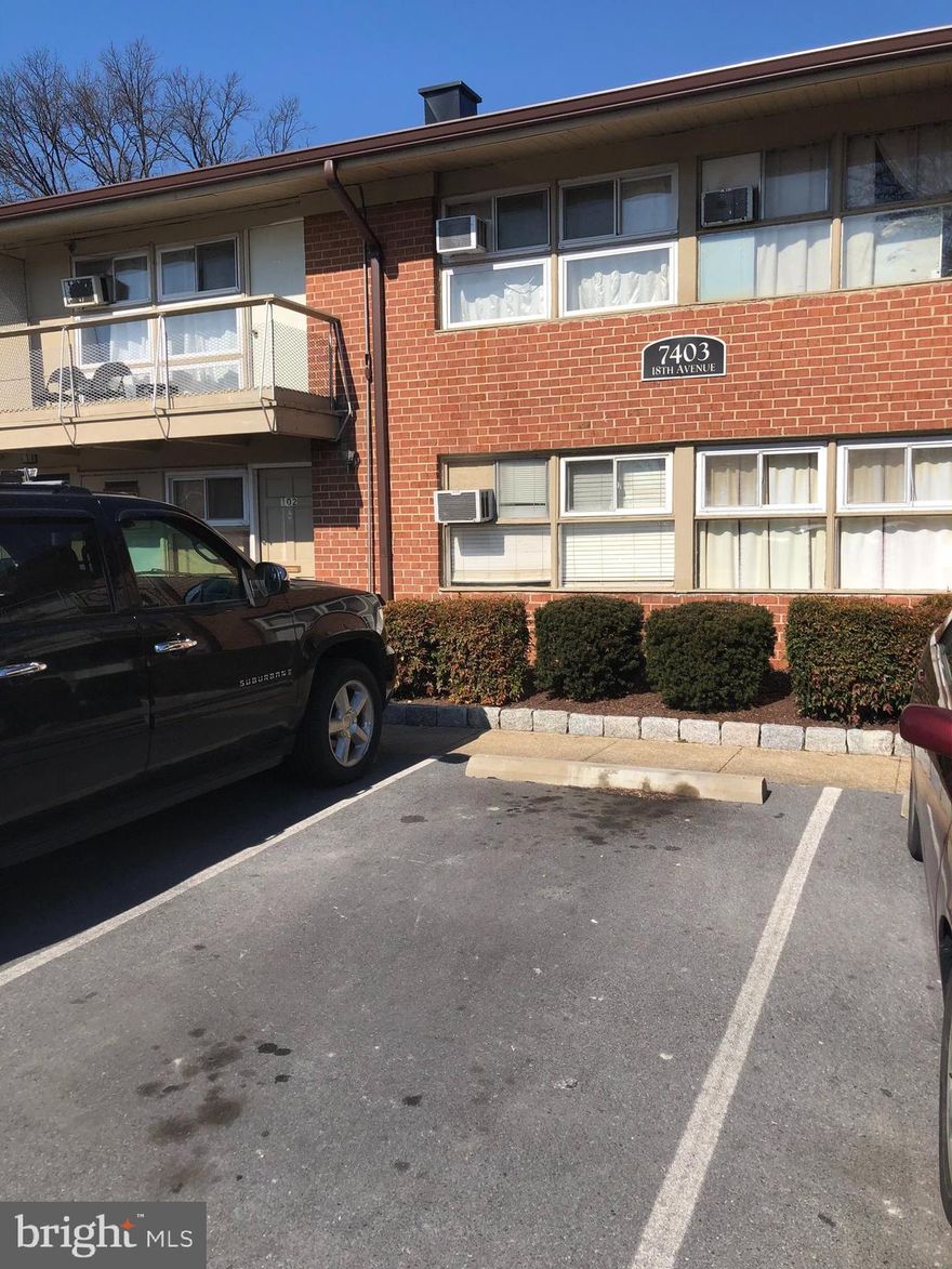 This is one of the lowest condo fees in the area! Great location near shopping, restaurants, etc.  1 bed  plus one den,  1bath, living room and kitchen. Convenient to public transportation, close to University Blvd, etc.  Updated condo with granite counters.  Sold As Is.   Call agent for questions.  Agent is also owner.