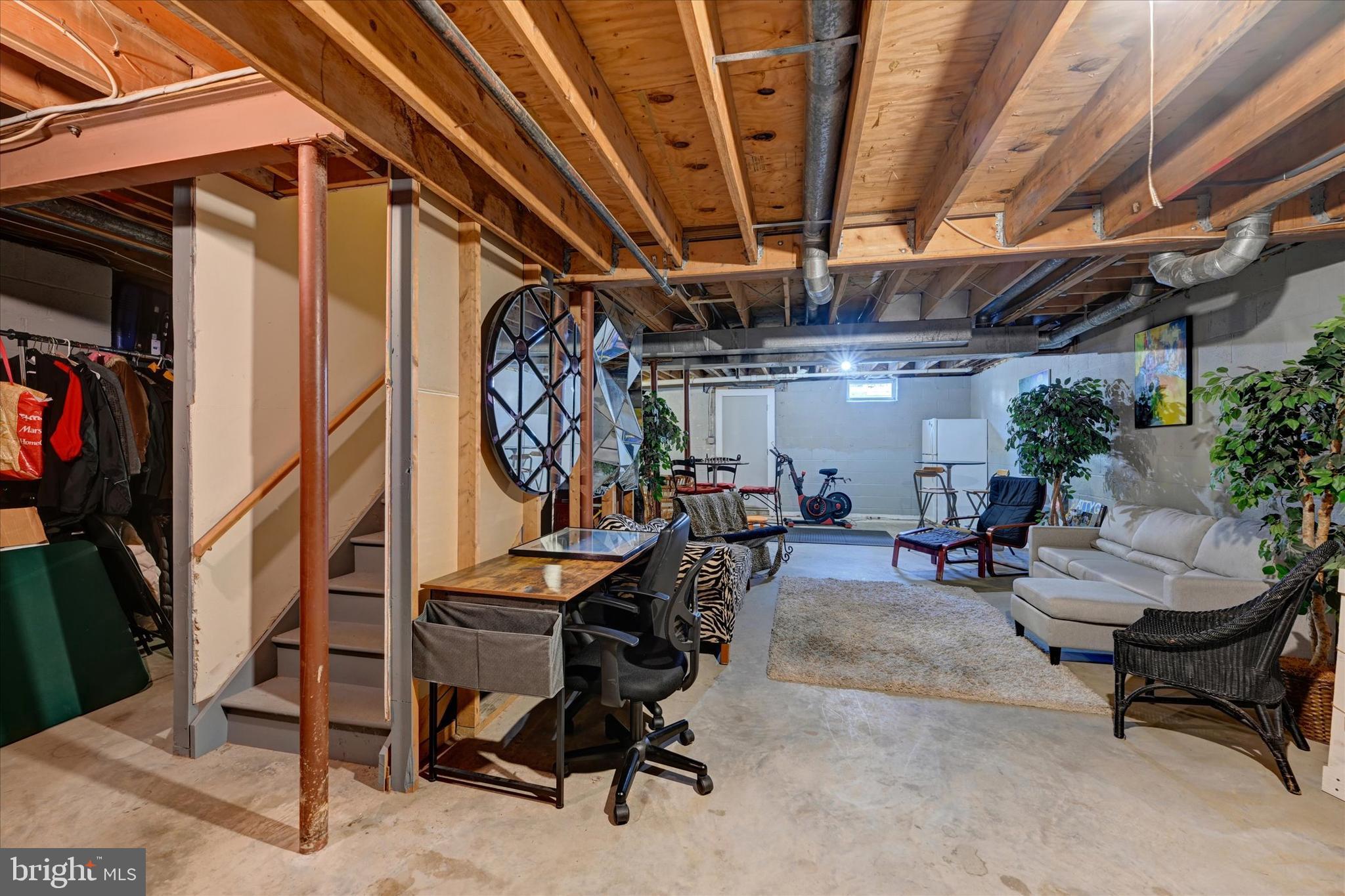 CEDARSIDE FARM - Residential