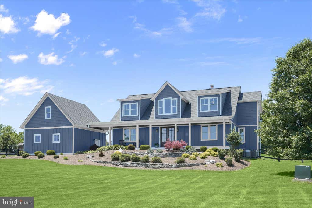 Photo of 16683 Mandileigh Lane, HAMILTON, VA 20158 (MLS # VALO2127438)