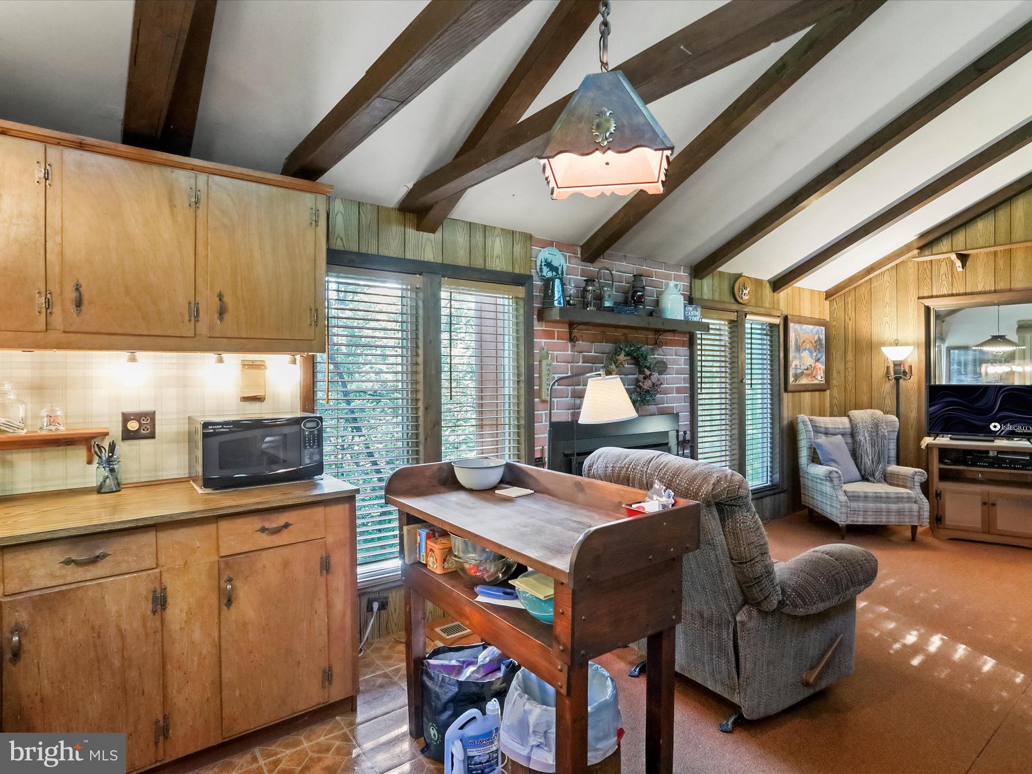 HEDGESVILLE - Residential