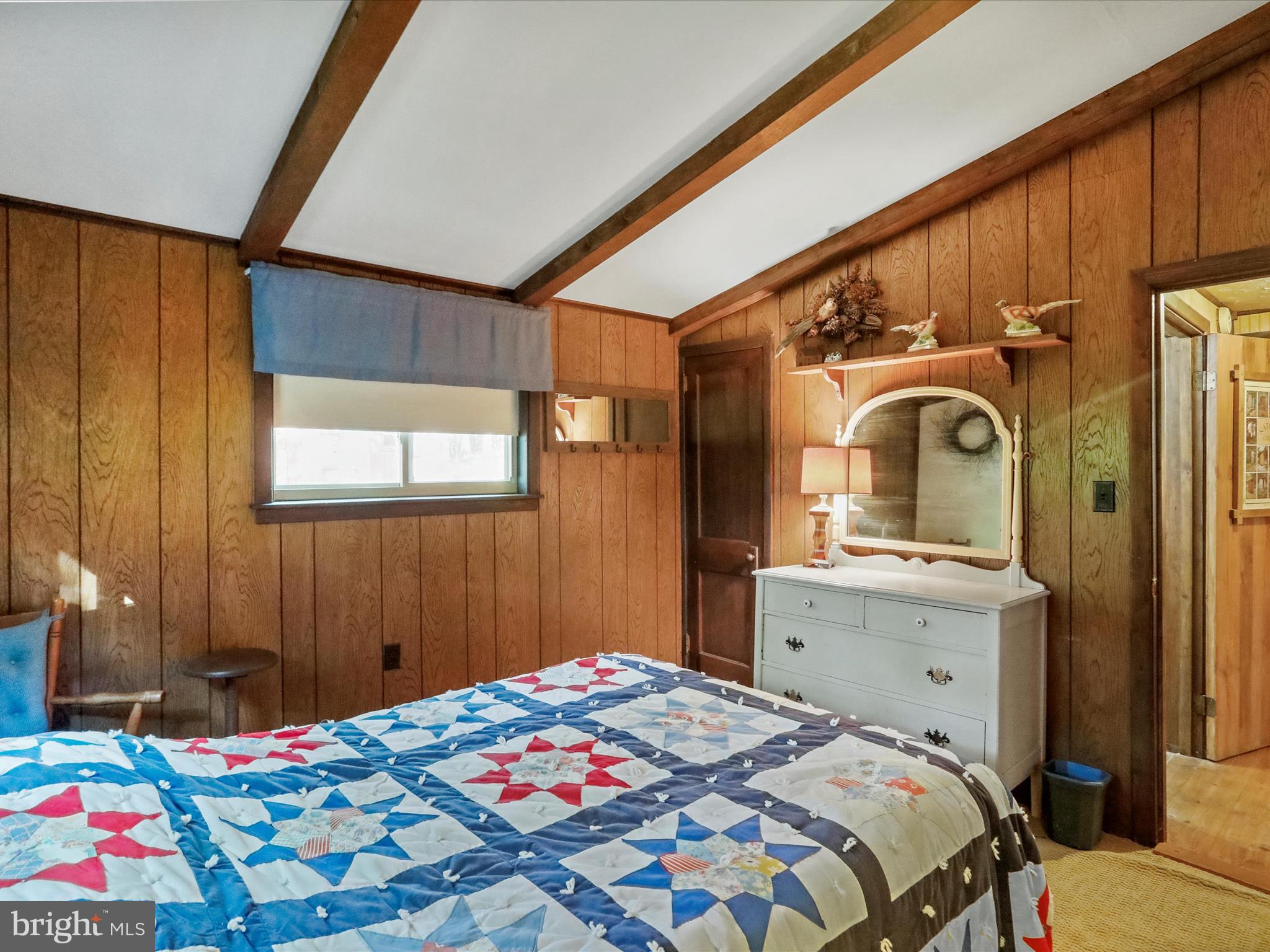 HEDGESVILLE - Residential