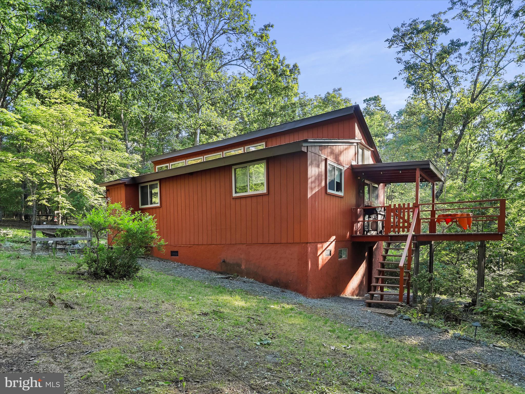 HEDGESVILLE - Residential