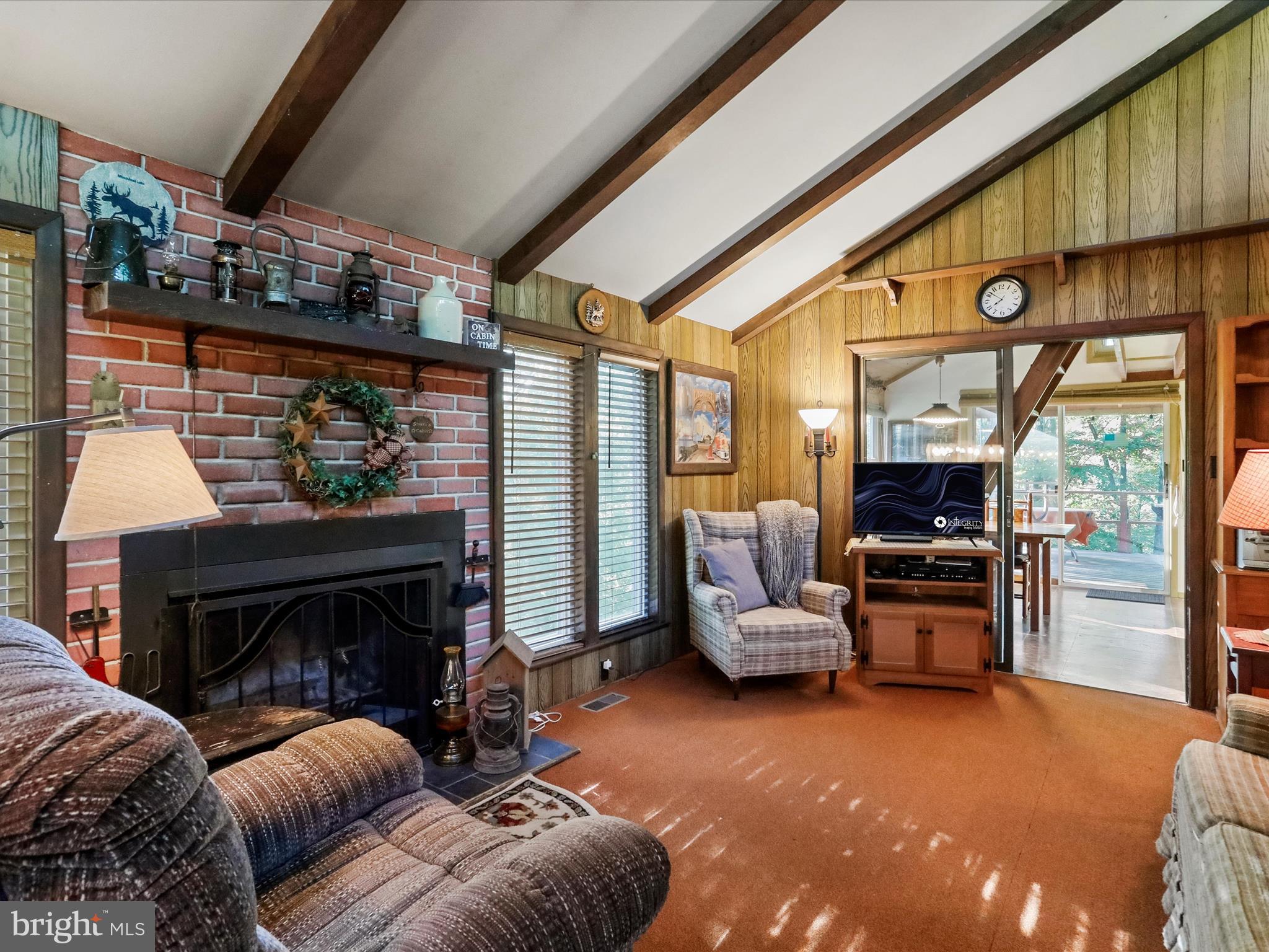 HEDGESVILLE - Residential