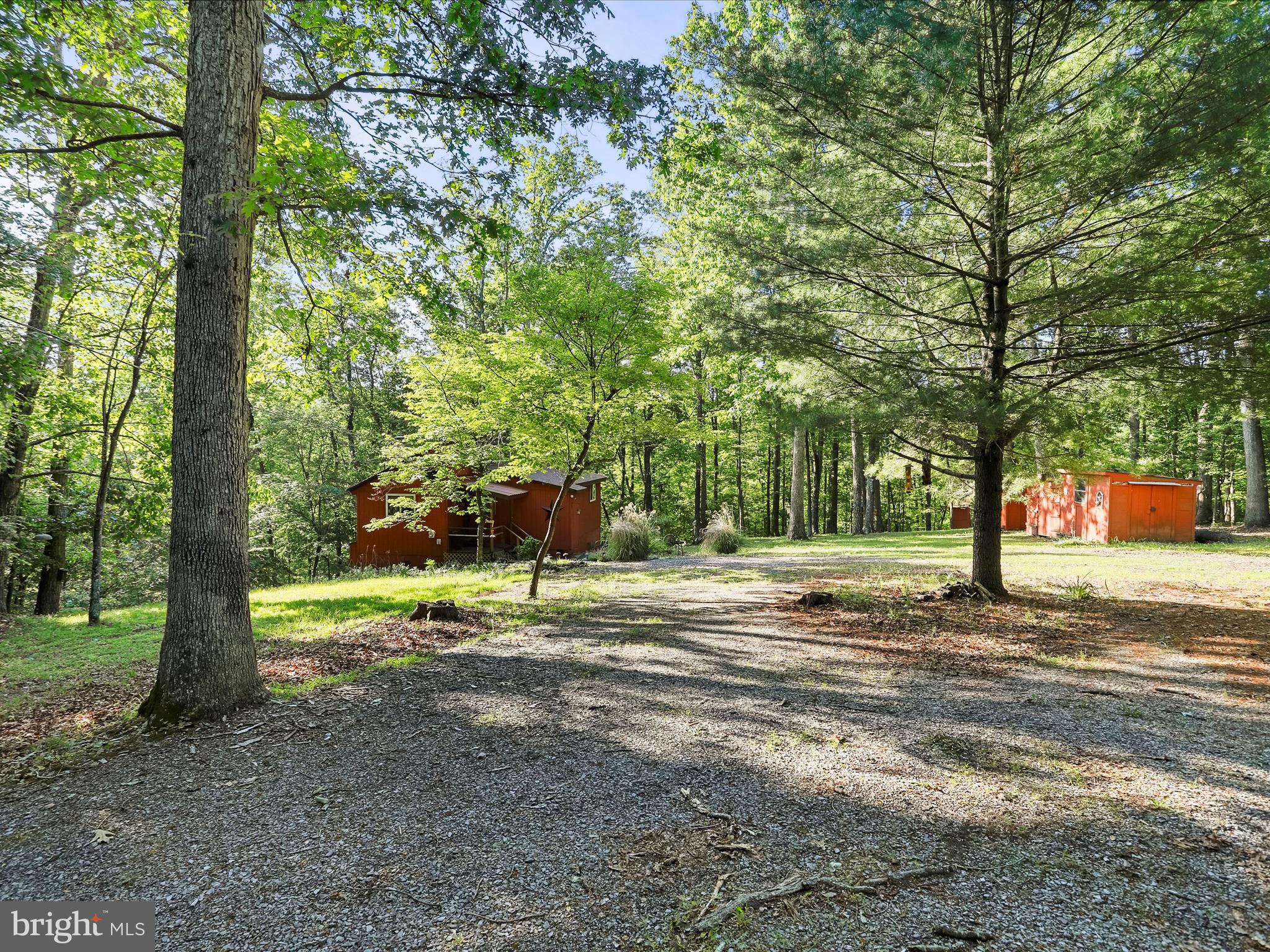 HEDGESVILLE - Residential