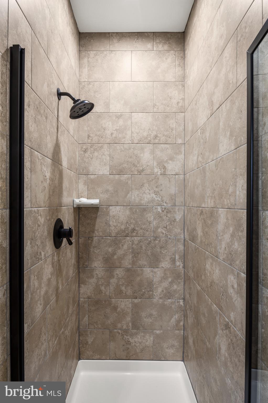 CADLE CREEK - Residential