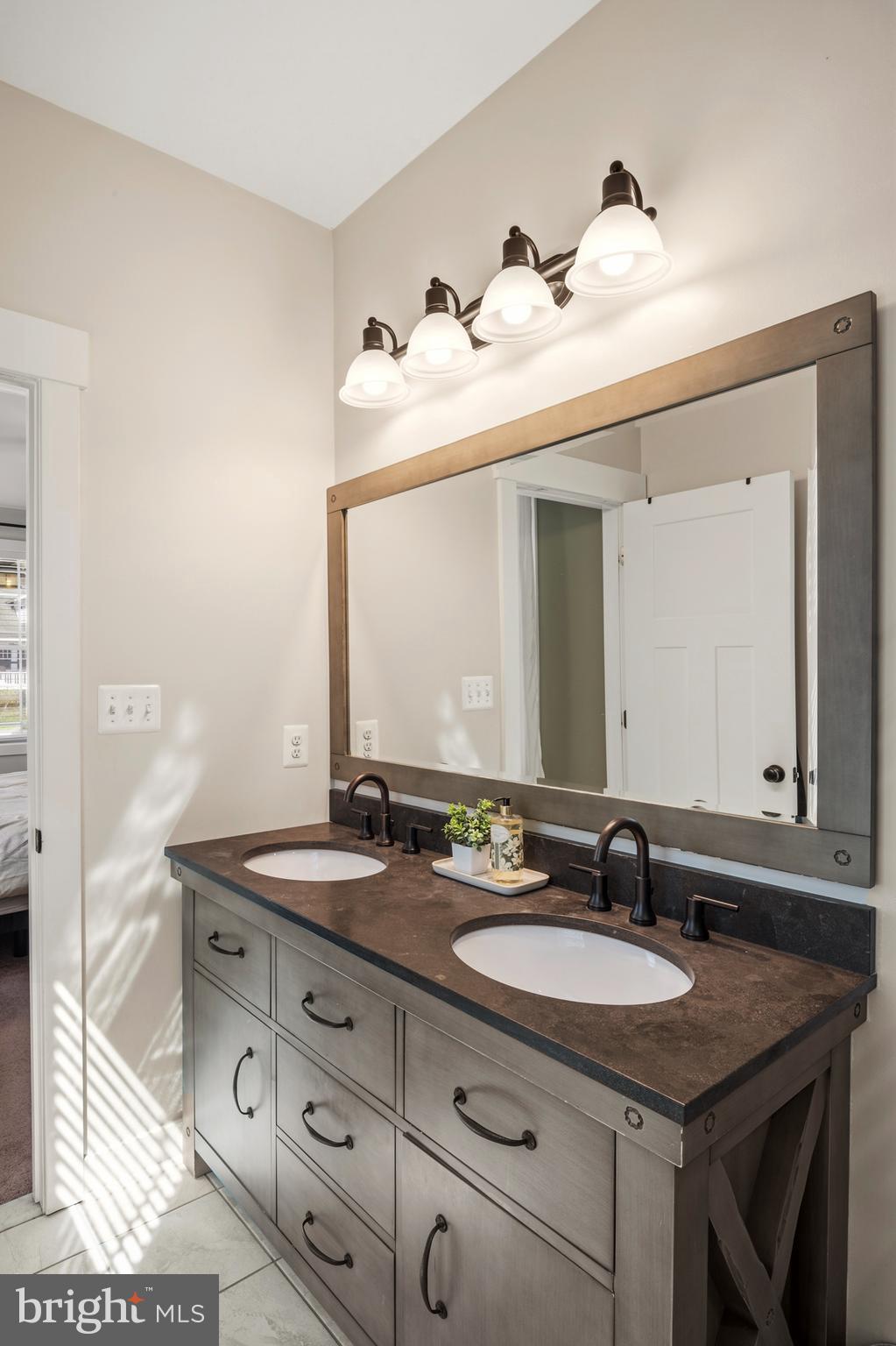 CADLE CREEK - Residential