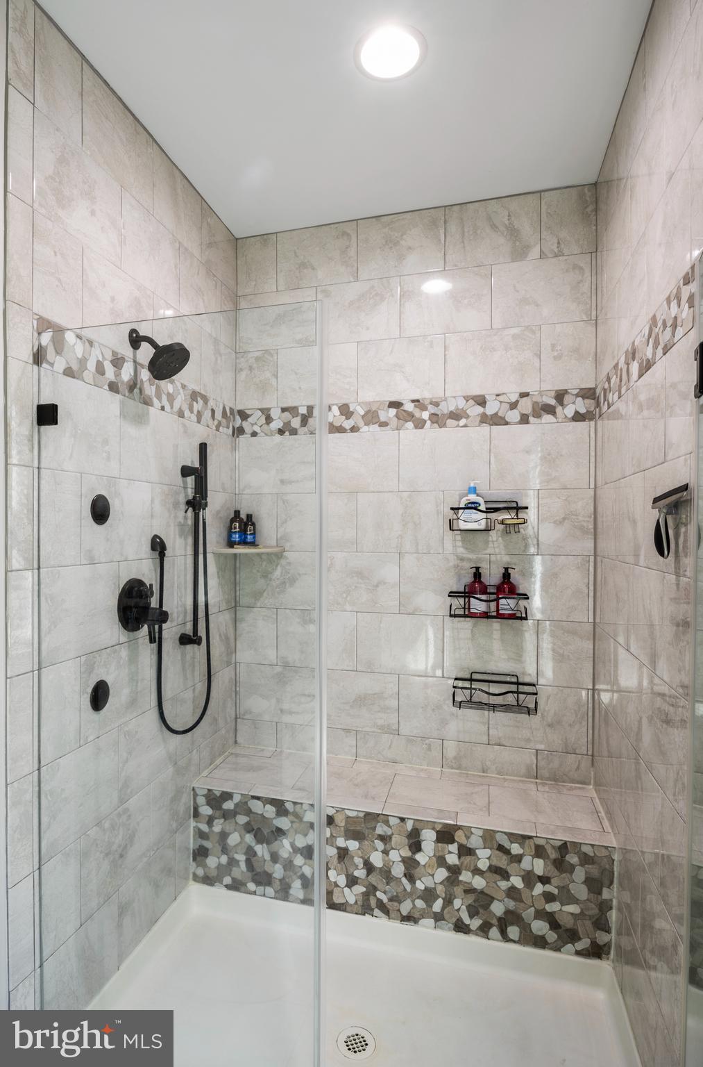 CADLE CREEK - Residential