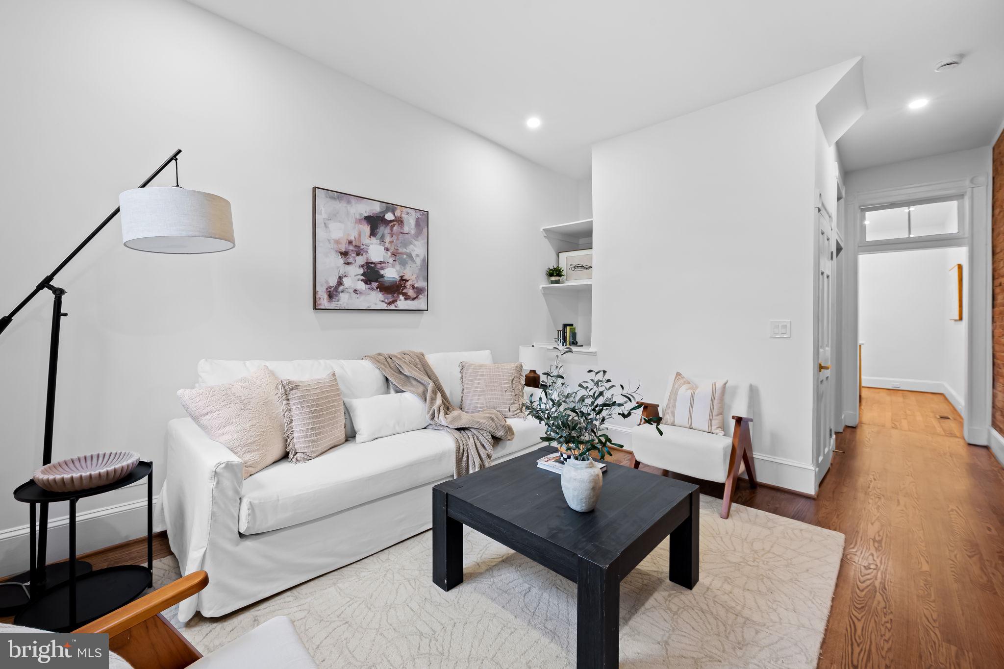 CHARLES VILLAGE - Residential