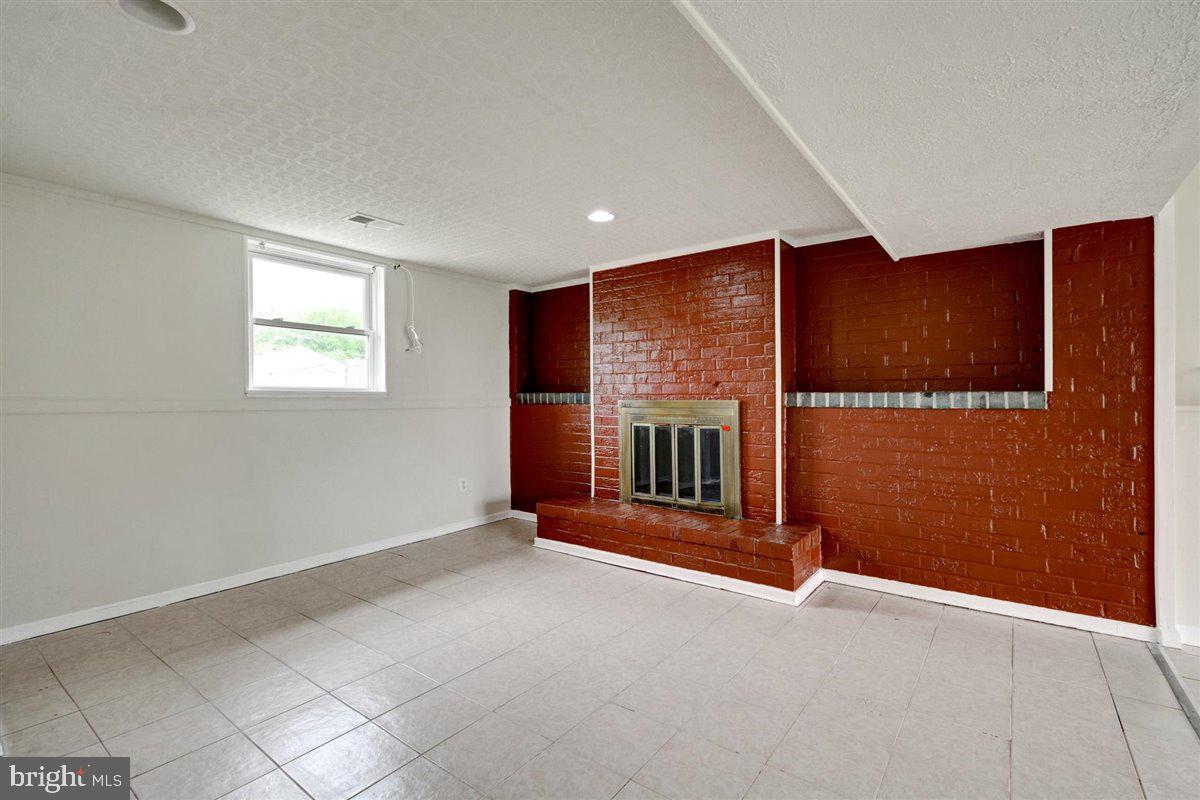 GOLDENWOOD GARDENS - Residential