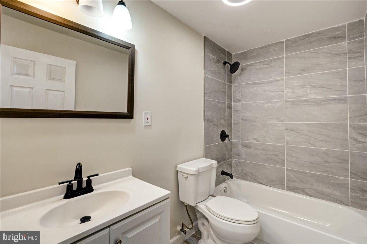 GOLDENWOOD GARDENS - Residential