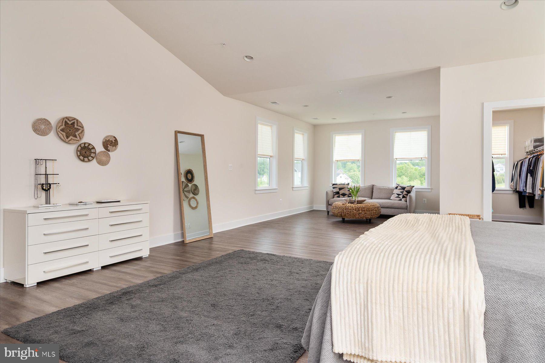 SOUTHERN HILLS - Residential