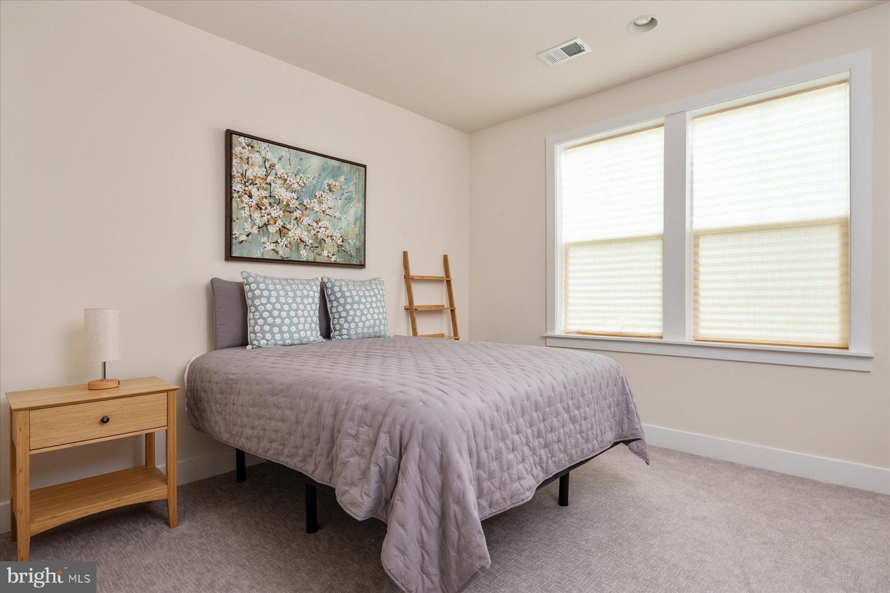 SOUTHERN HILLS - Residential