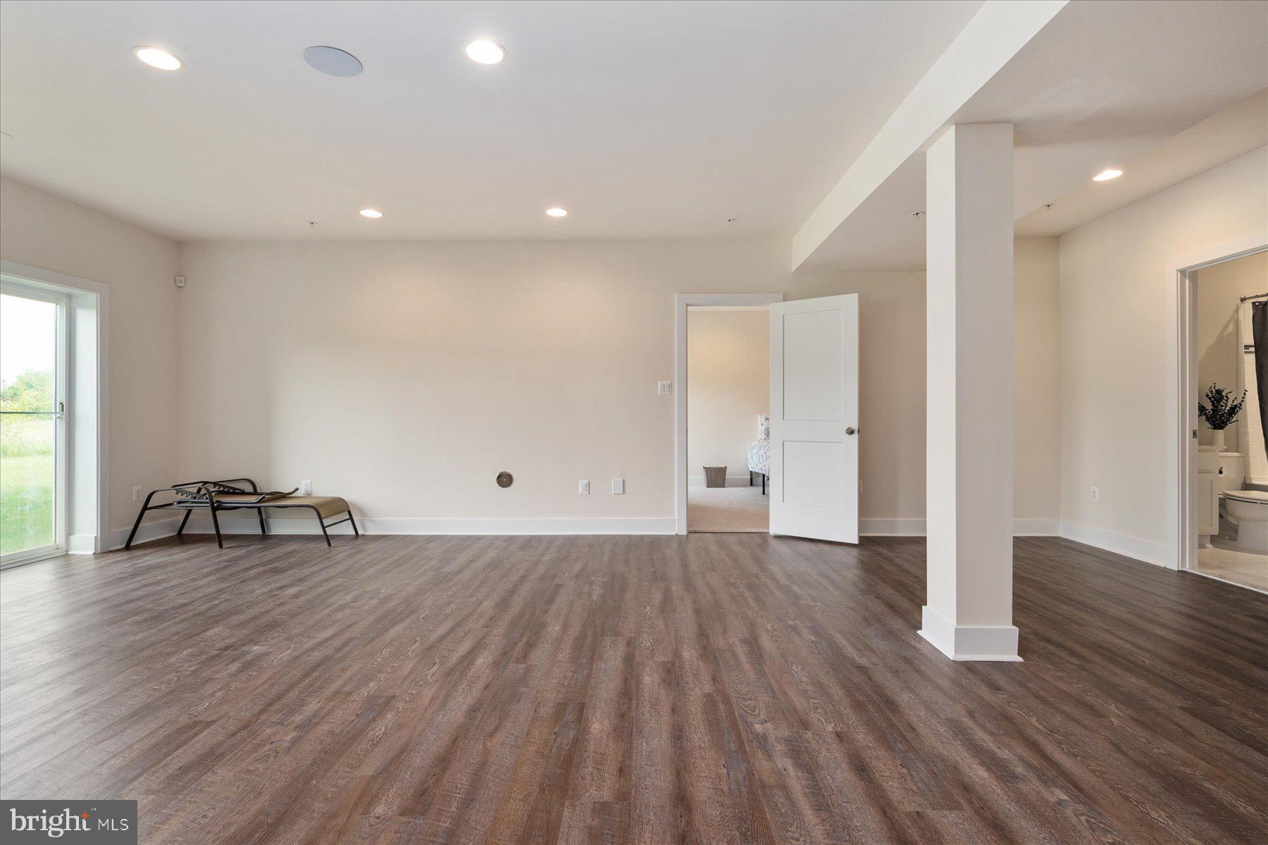 SOUTHERN HILLS - Residential