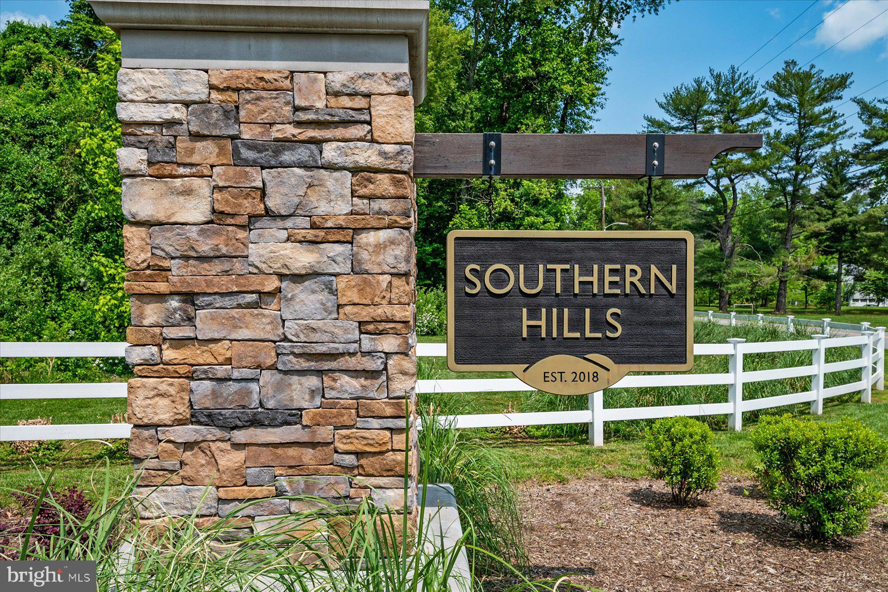 SOUTHERN HILLS - Residential