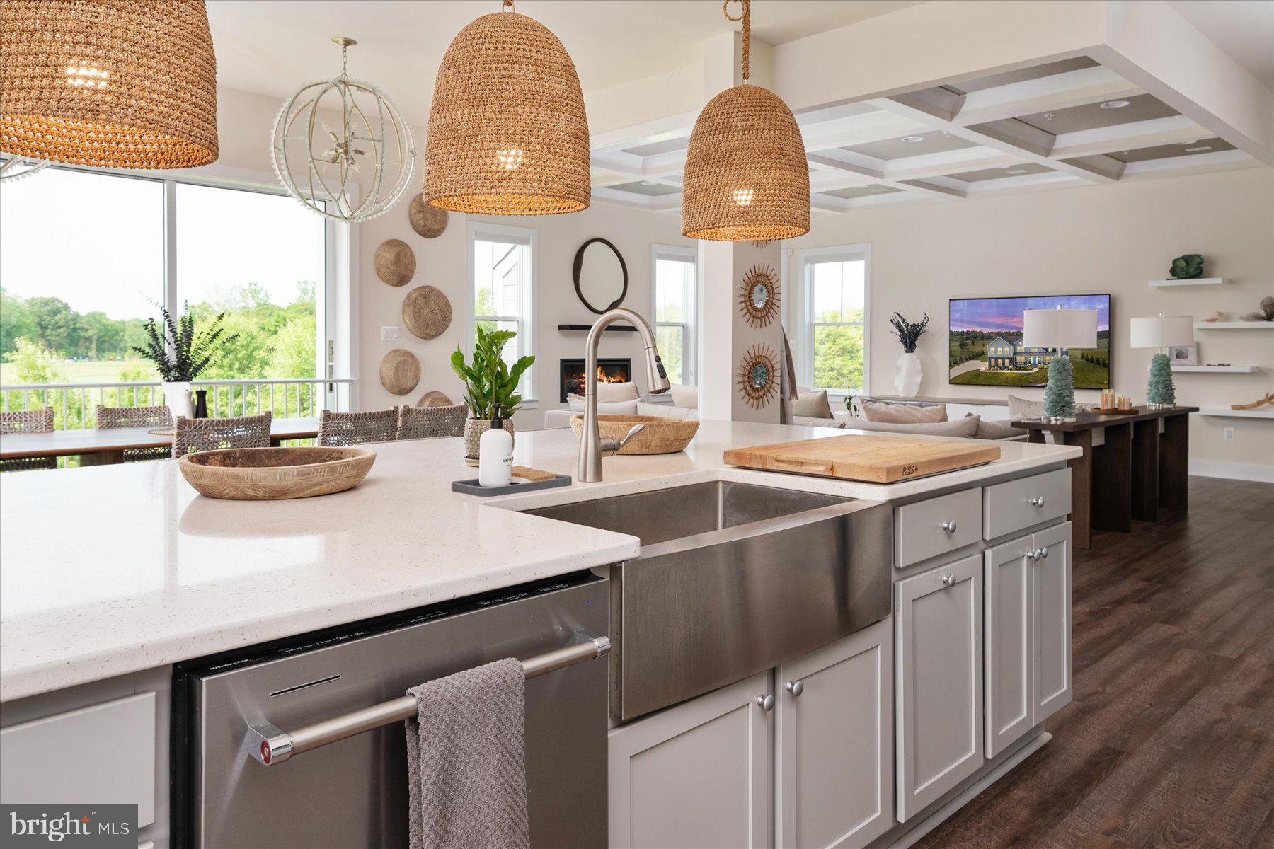 SOUTHERN HILLS - Residential