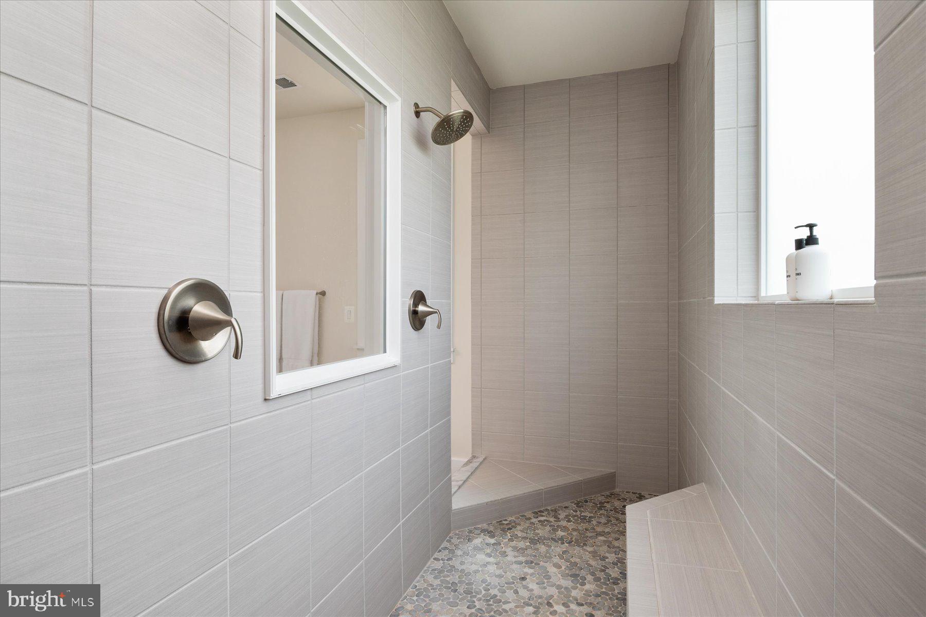 SOUTHERN HILLS - Residential