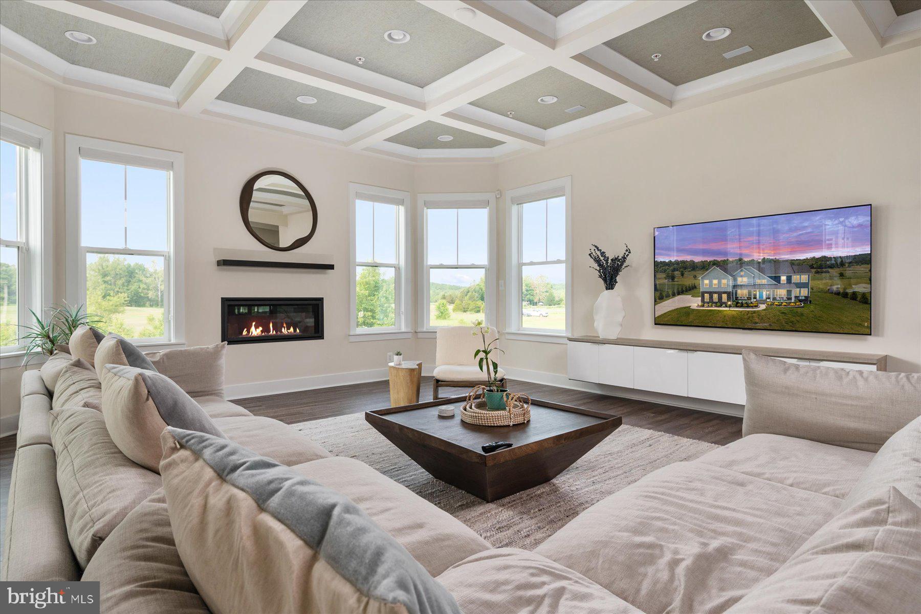 SOUTHERN HILLS - Residential