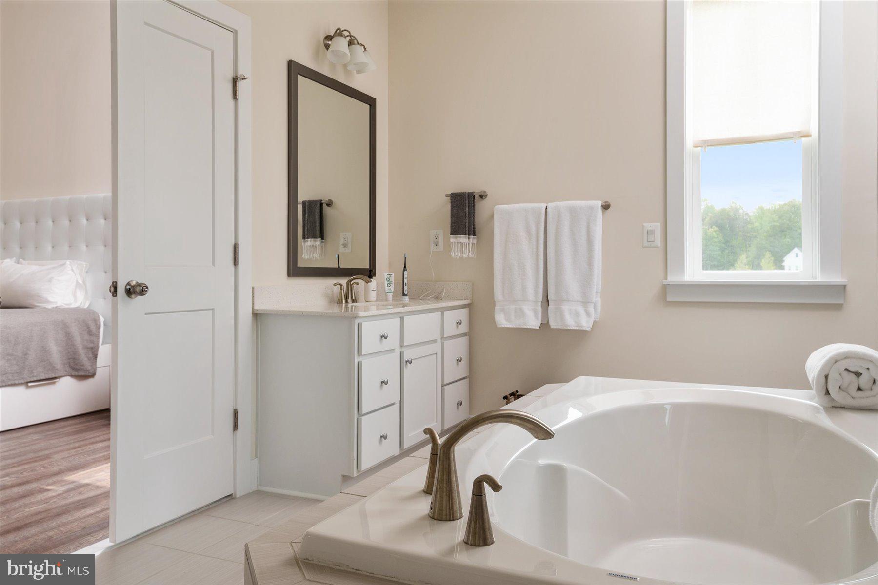 SOUTHERN HILLS - Residential