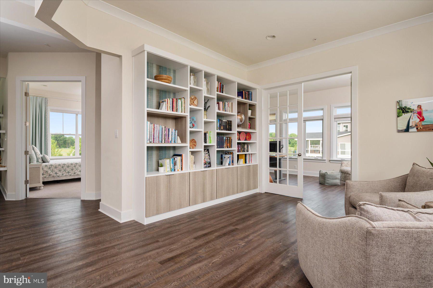 SOUTHERN HILLS - Residential