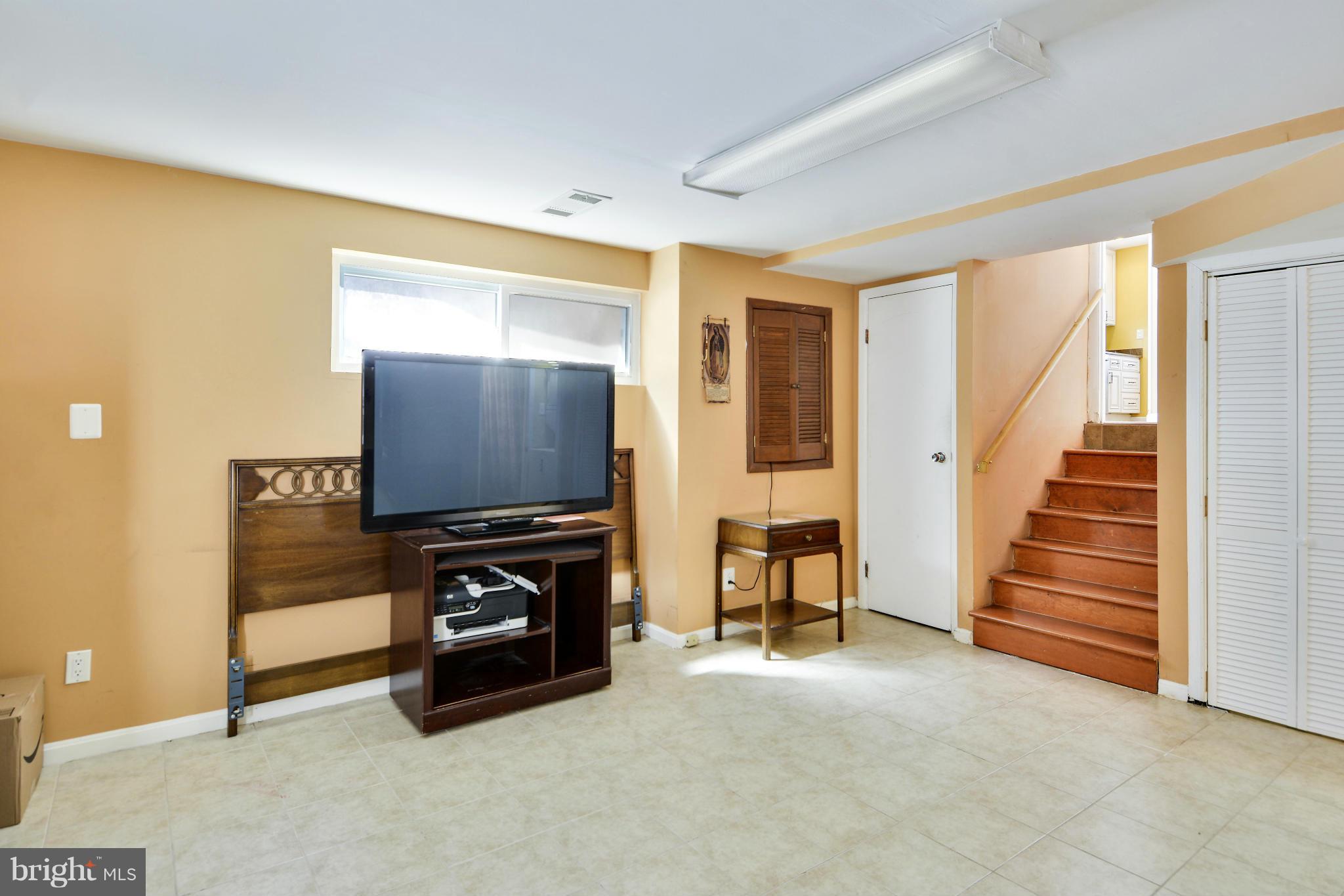 GARRETT FOREST - Residential