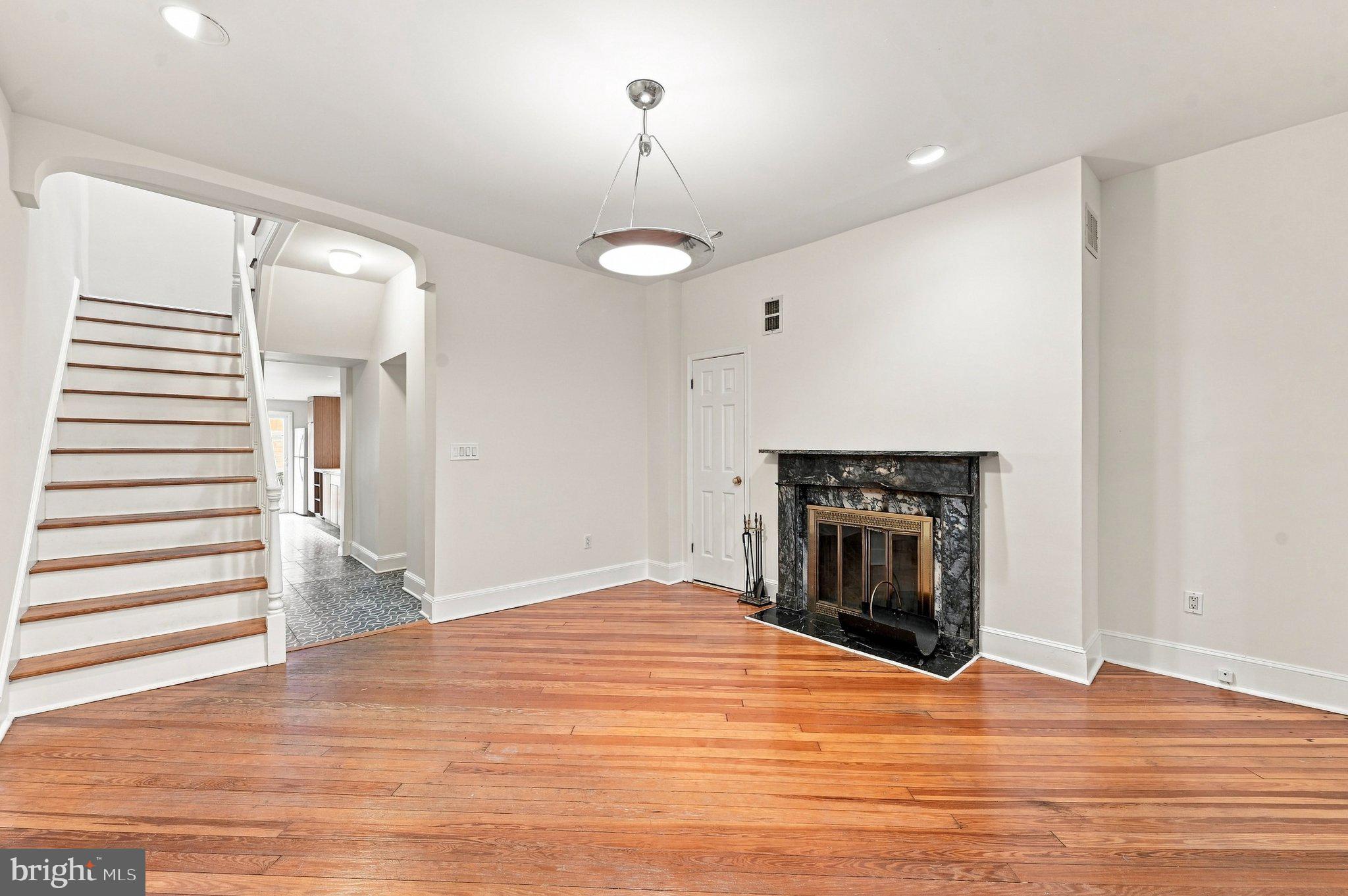 1136 N 3RD STREET