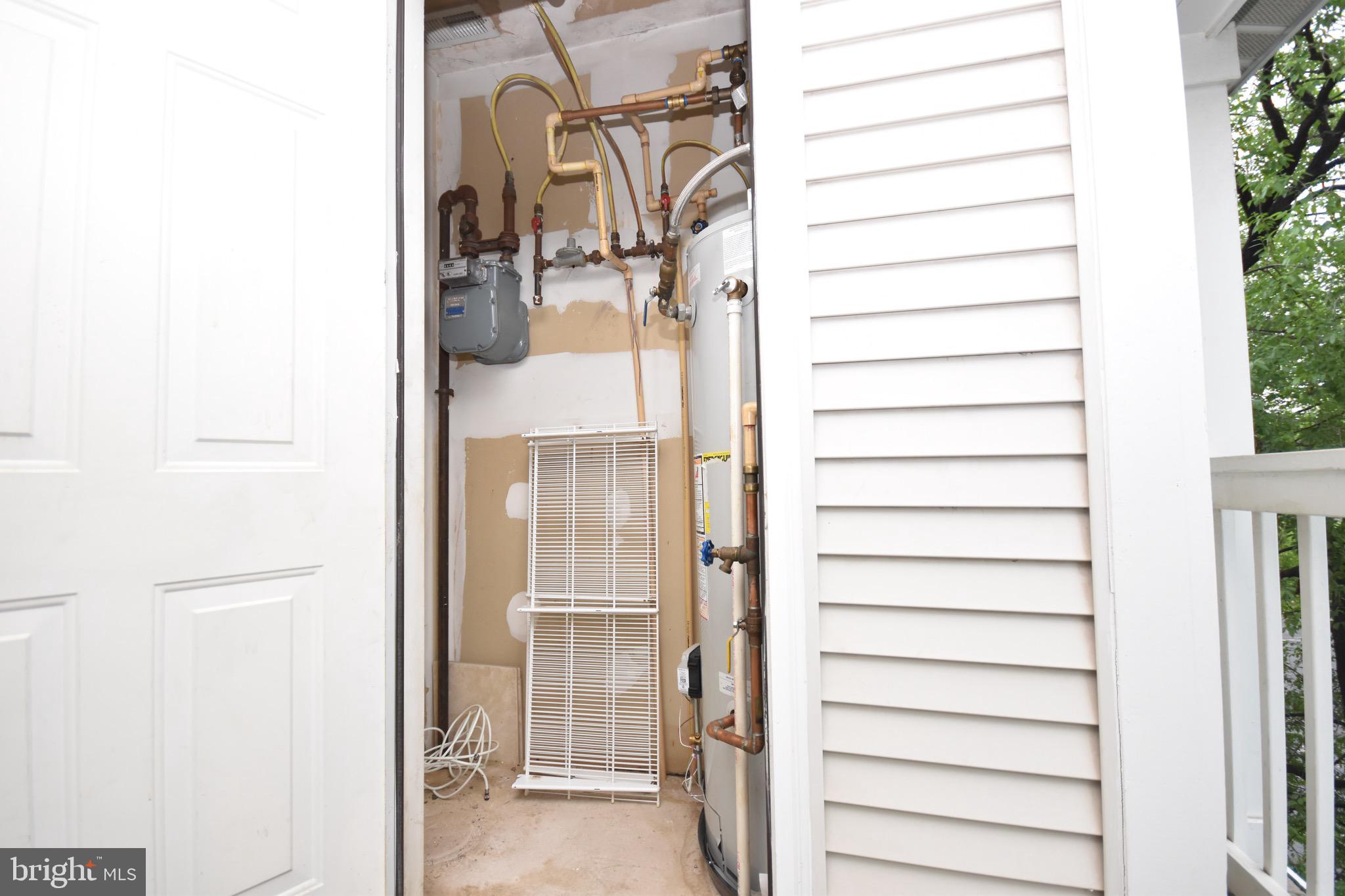 STRATFORD CONDO BULL RUN - Residential Lease