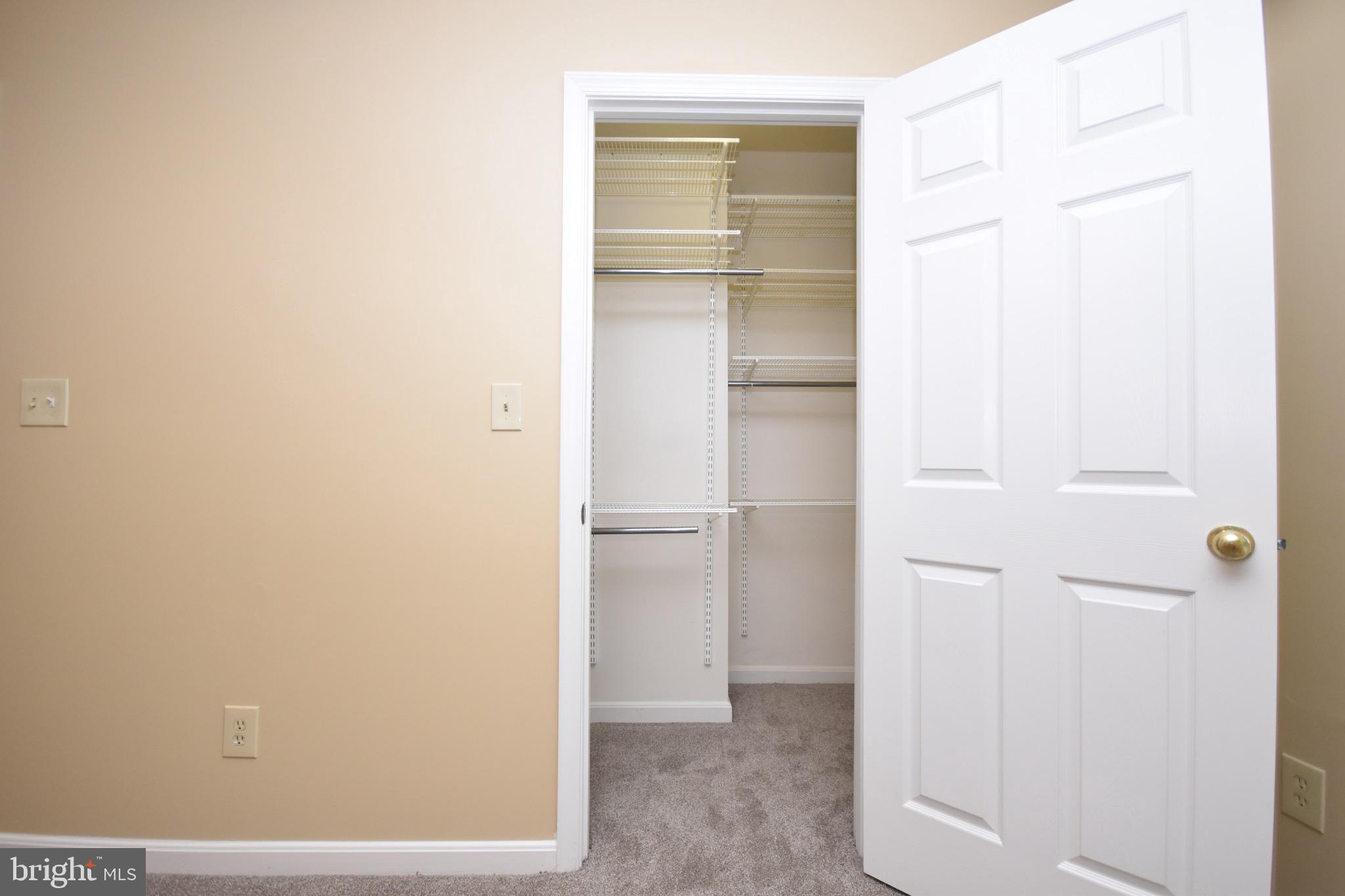 STRATFORD CONDO BULL RUN - Residential Lease