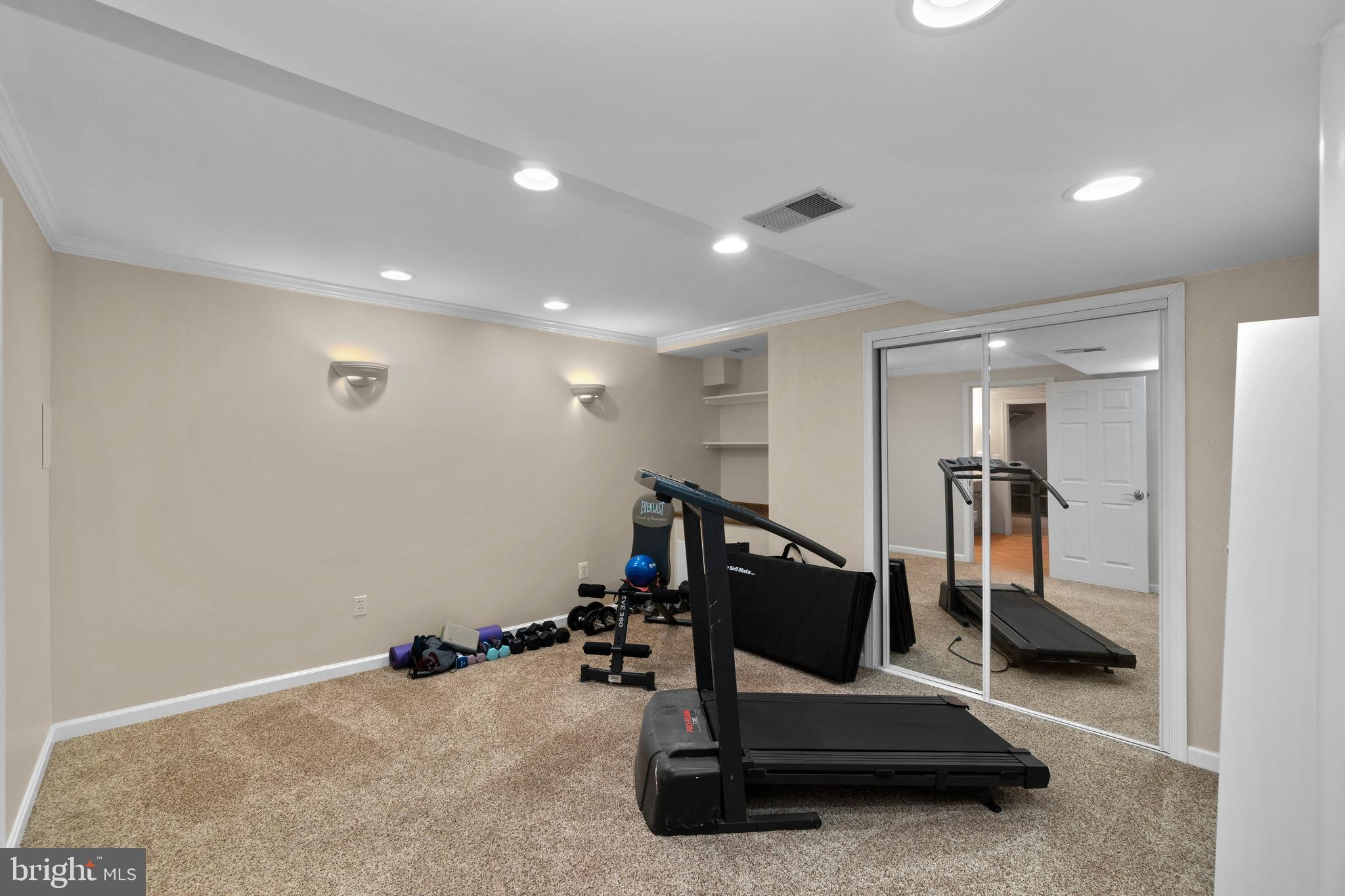 ANNAPOLIS LANDING - Residential