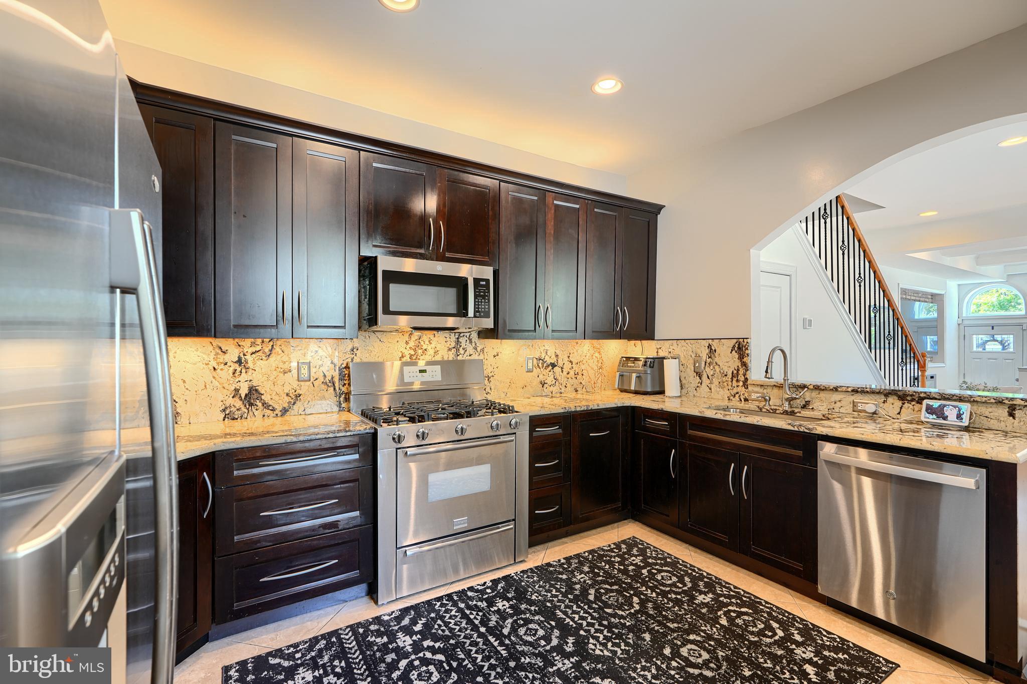 CANTON - Residential