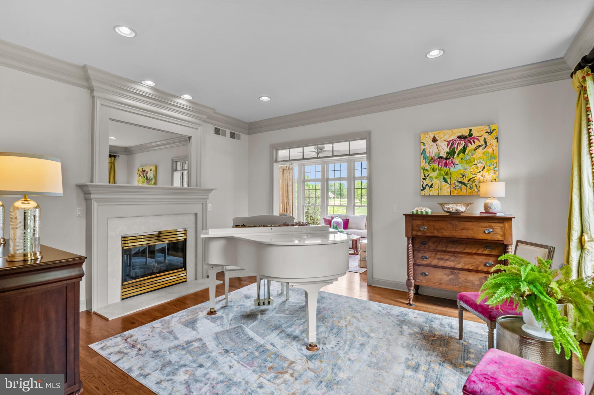 901 GREENSIDE DRIVE