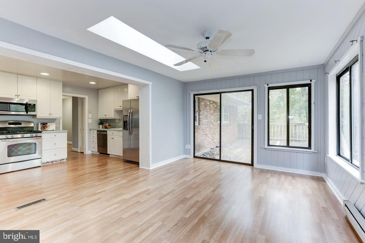 SALONA VILLAGE - Residential