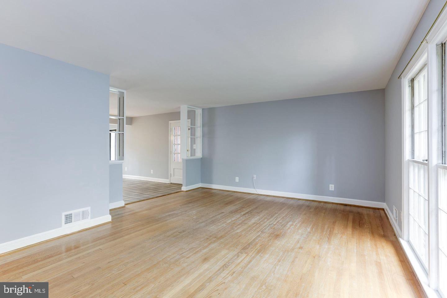 SALONA VILLAGE - Residential