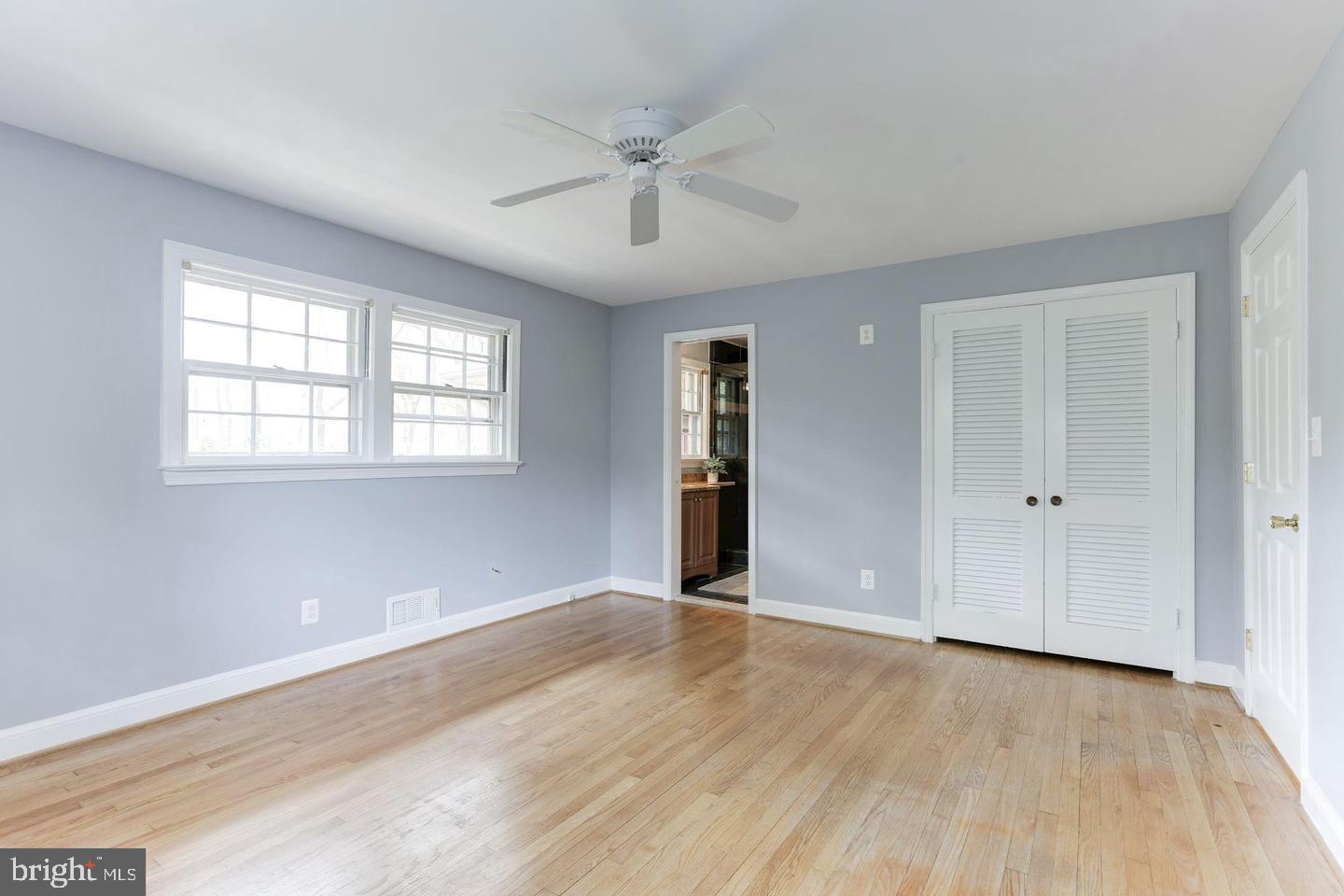 SALONA VILLAGE - Residential