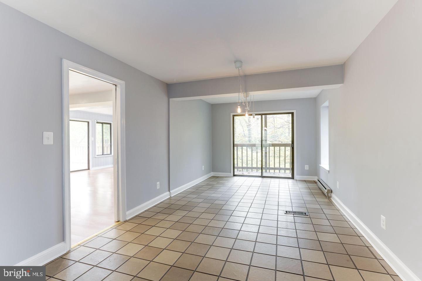 SALONA VILLAGE - Residential