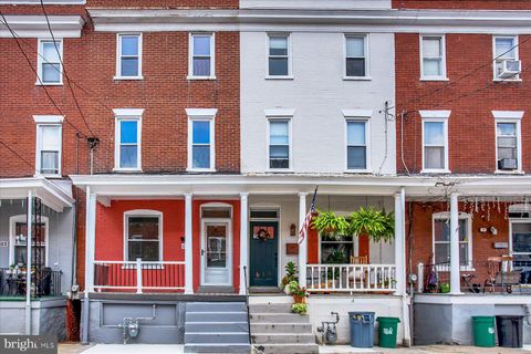 Photo of 620 E MADISON ST, LANCASTER, PA 17602 (MLS # PALA2039724)