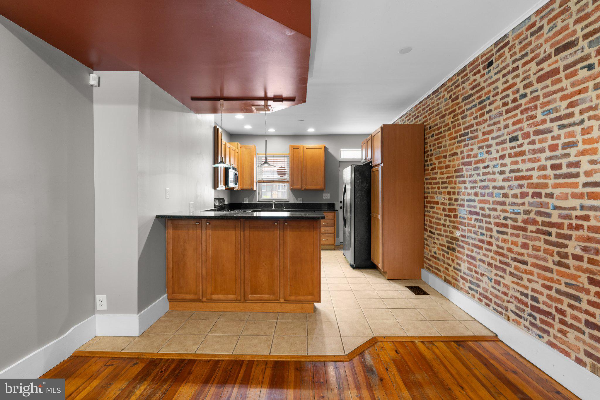 WASHINGTON VILLAGE - Residential