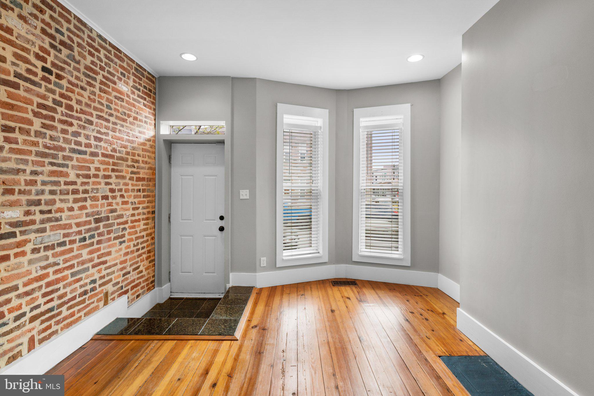 WASHINGTON VILLAGE - Residential