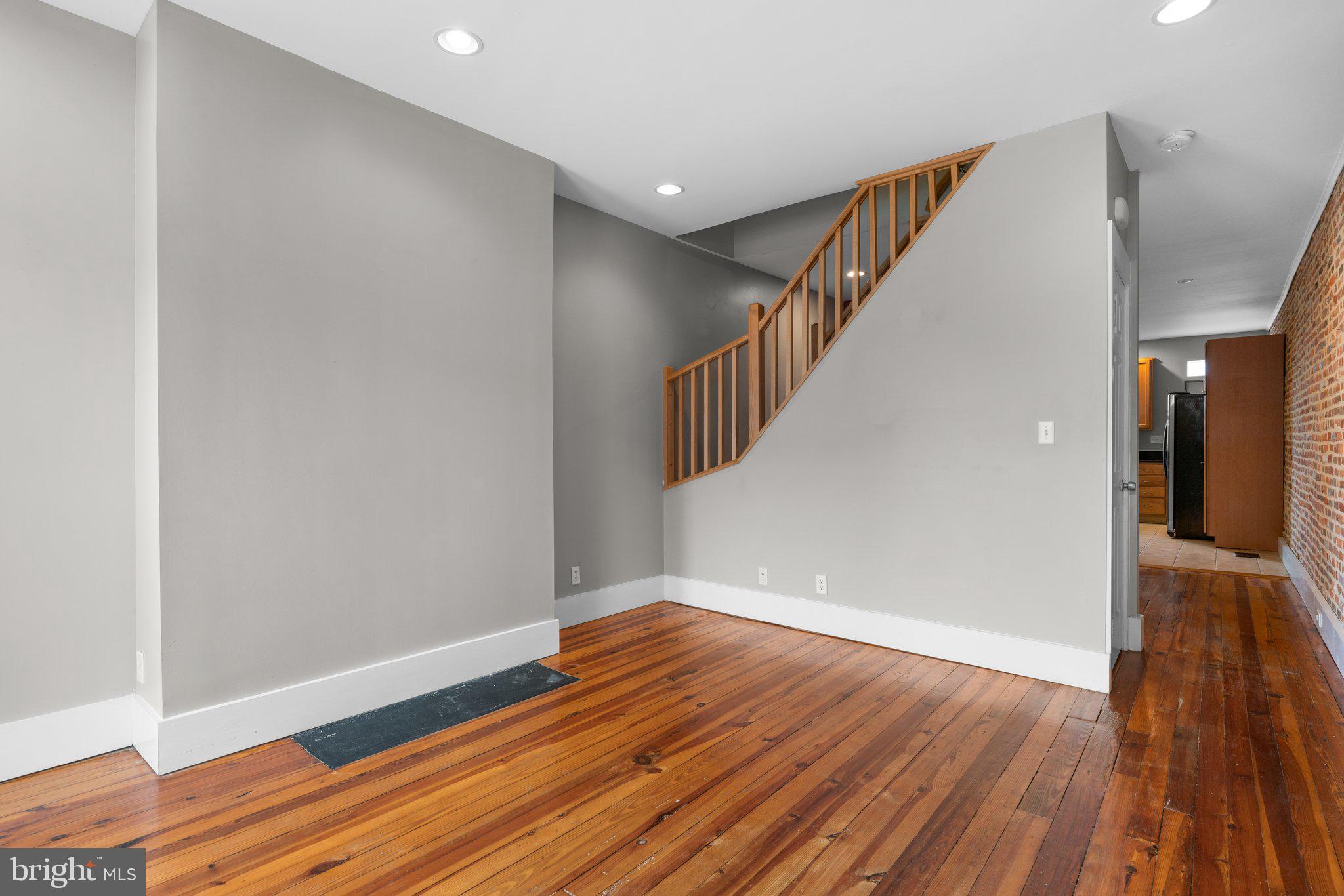 WASHINGTON VILLAGE - Residential