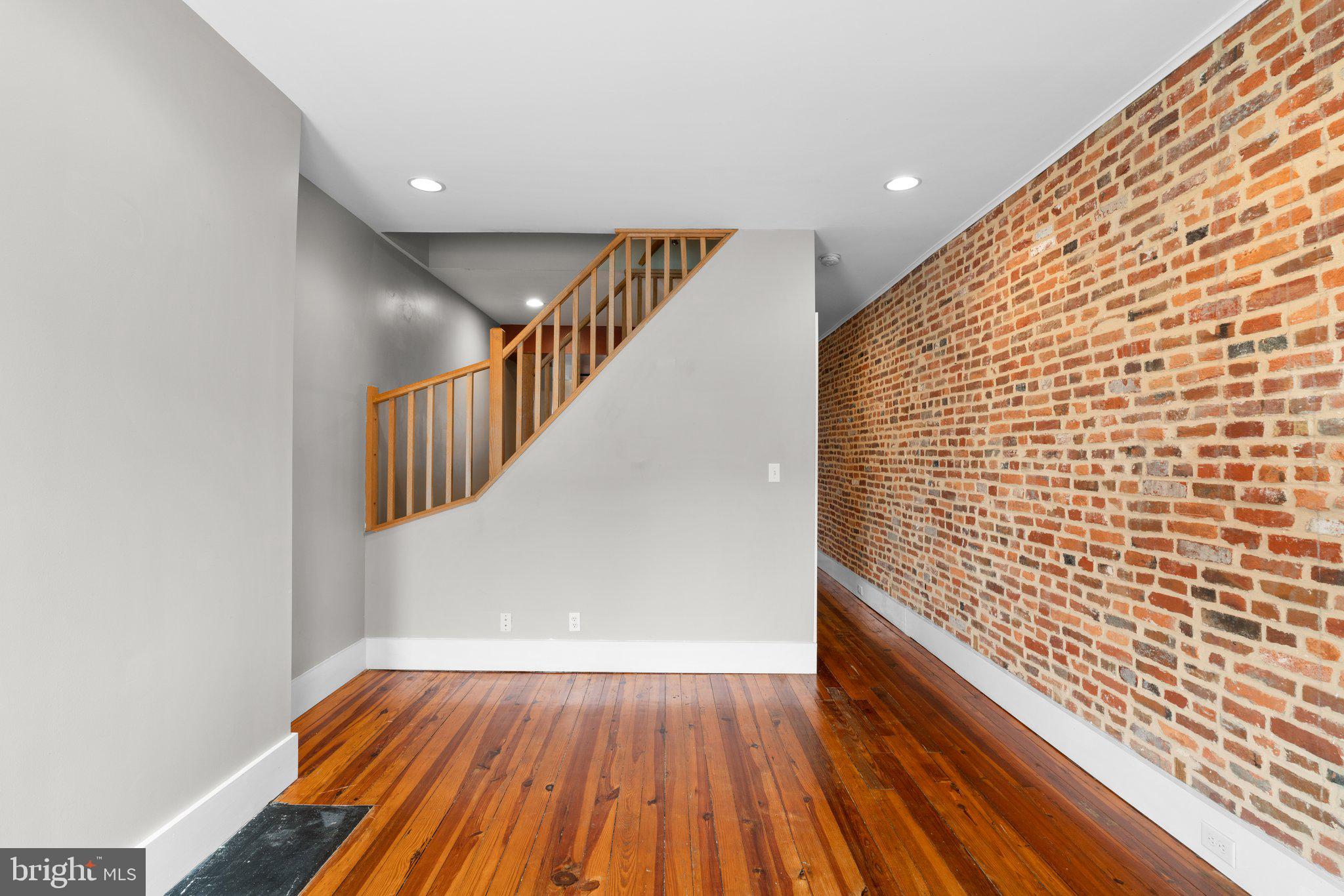 WASHINGTON VILLAGE - Residential